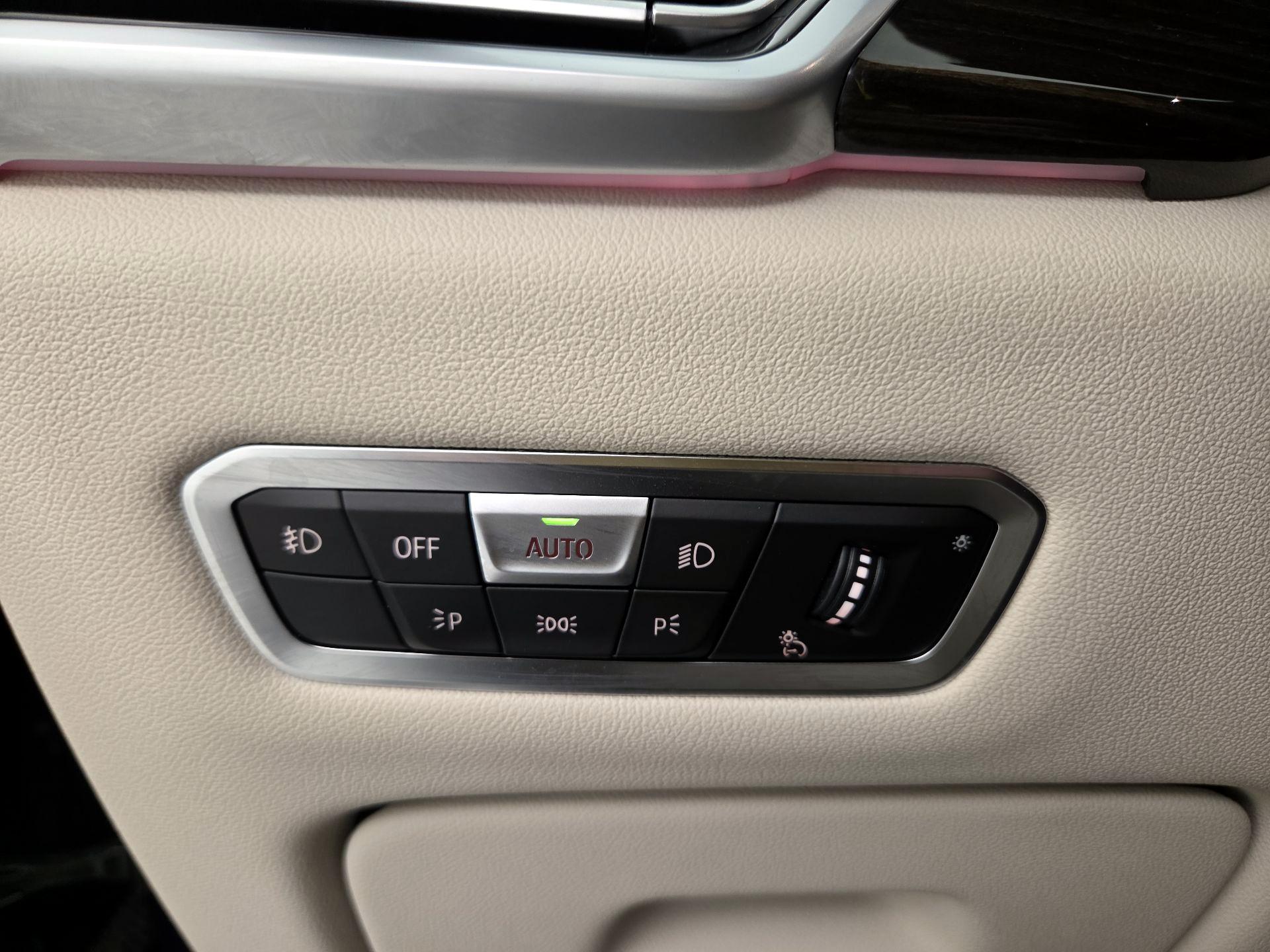 Thumbnail: 2020 BMW X5 - 13