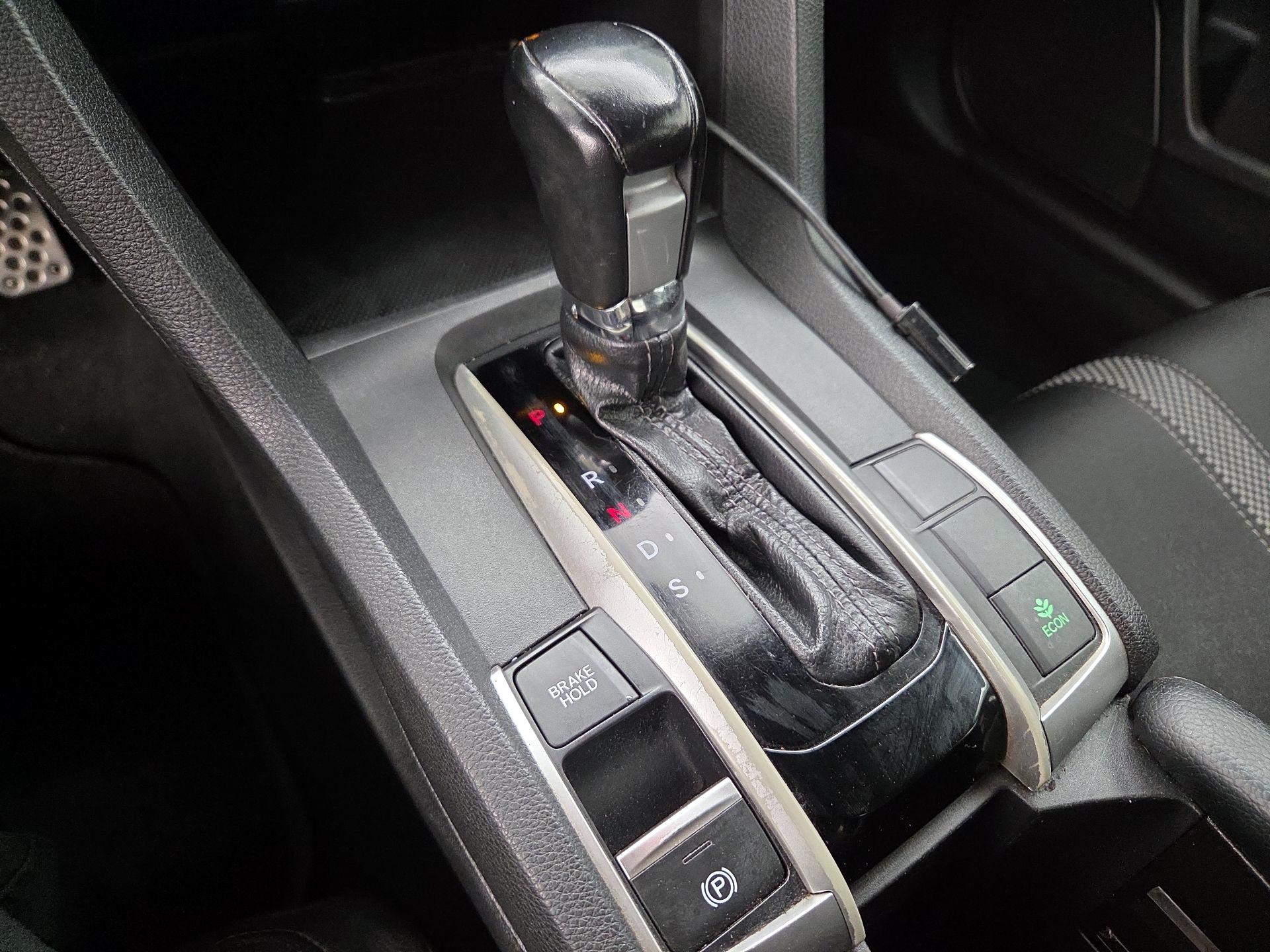 Thumbnail: 2019 Honda Civic - 17