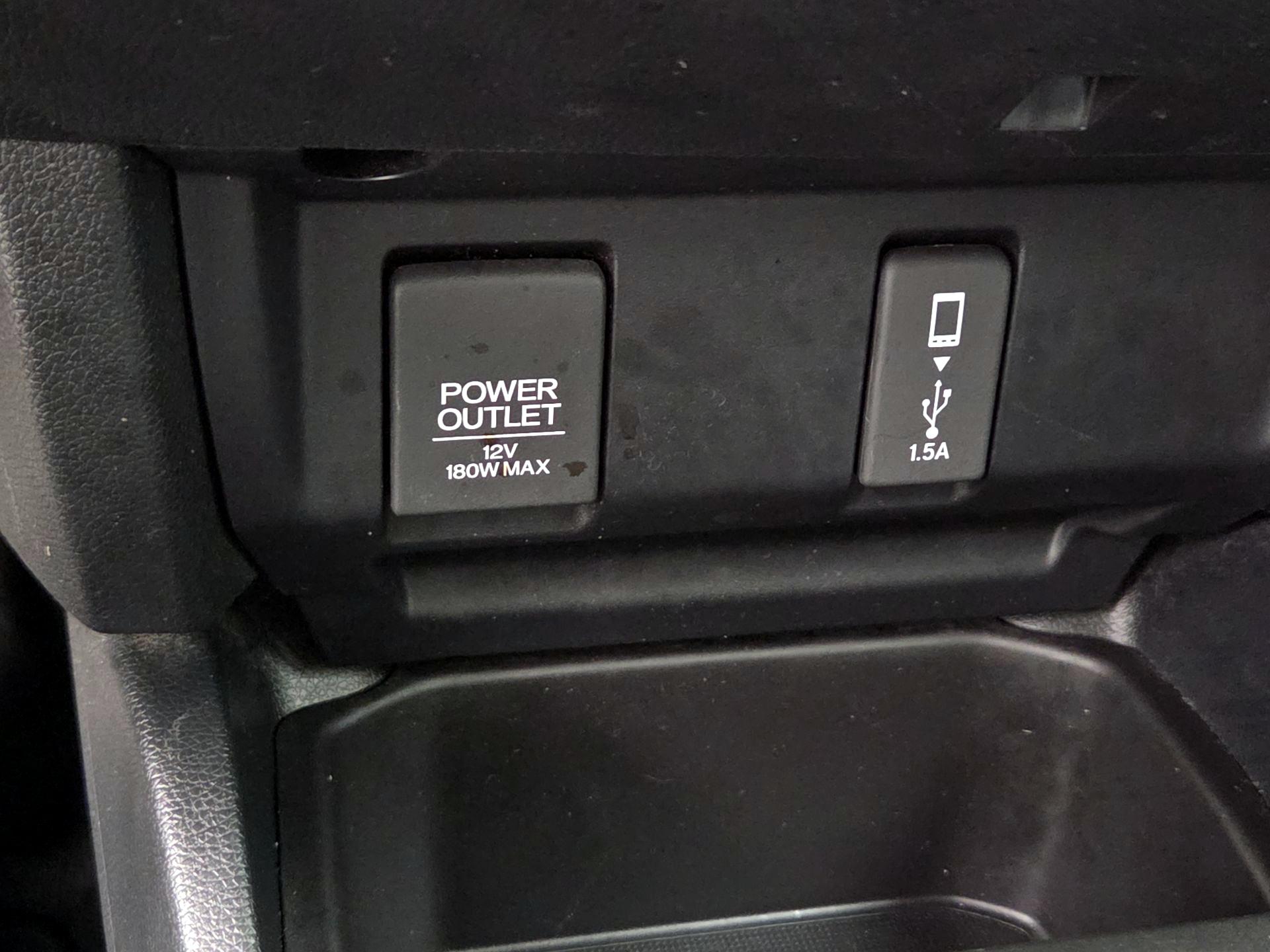 Thumbnail: 2018 Honda Fit - 18