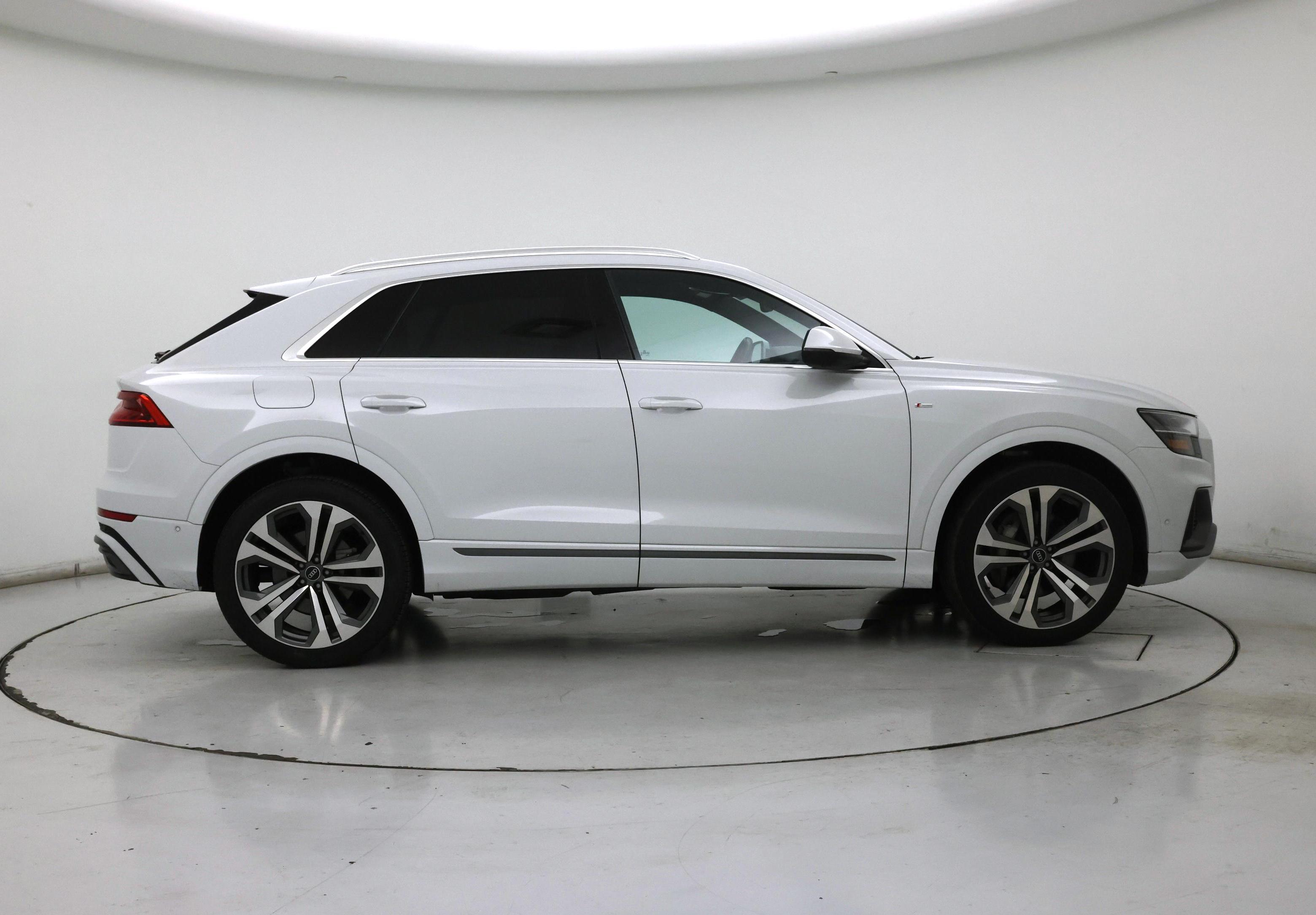 Thumbnail: 2021 Audi Q8 - 7