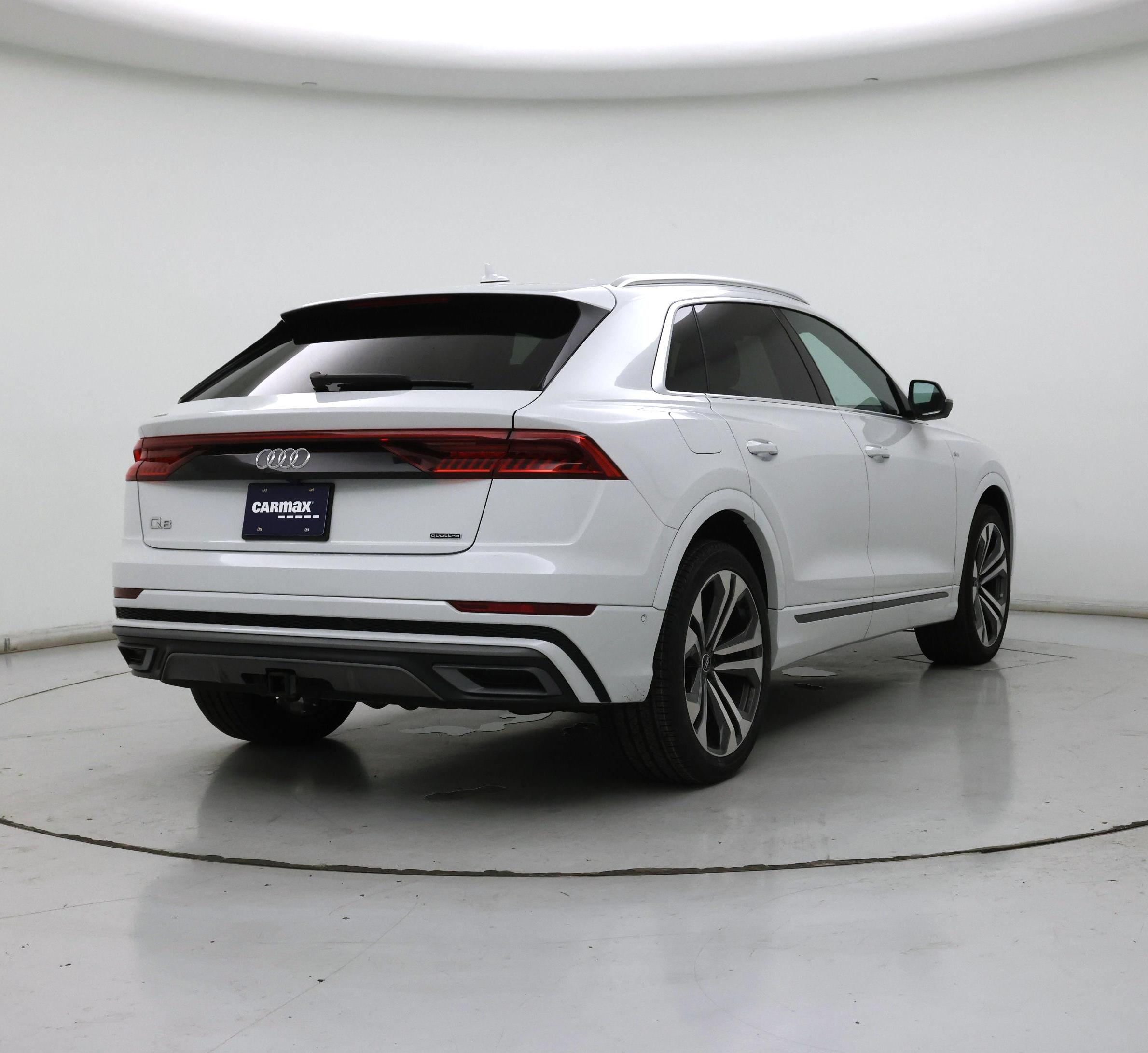 Thumbnail: 2021 Audi Q8 - 8