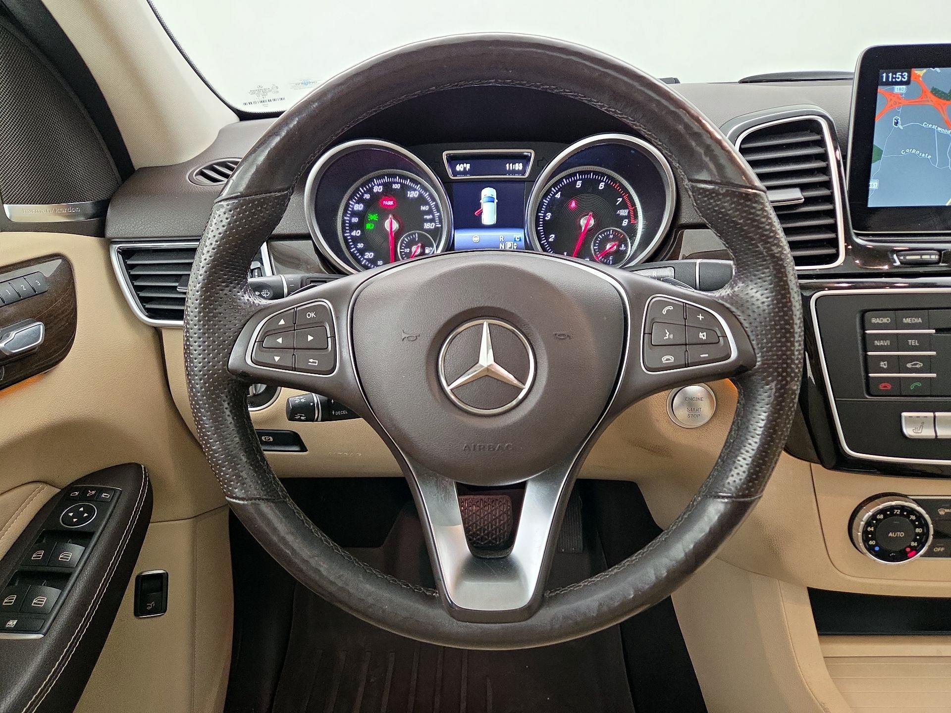 Thumbnail: 2017 Mercedes-Benz GLE - 10