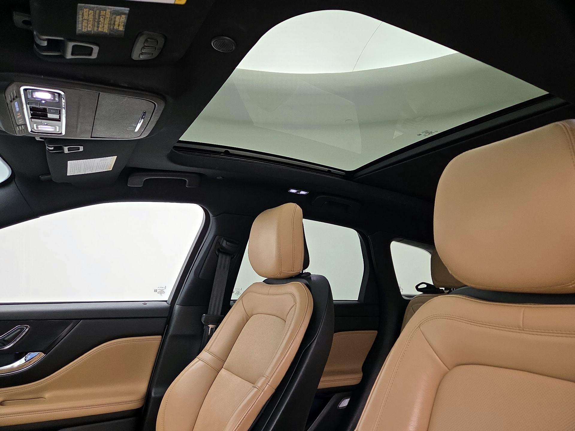 Thumbnail: 2020 Lincoln Corsair - 20