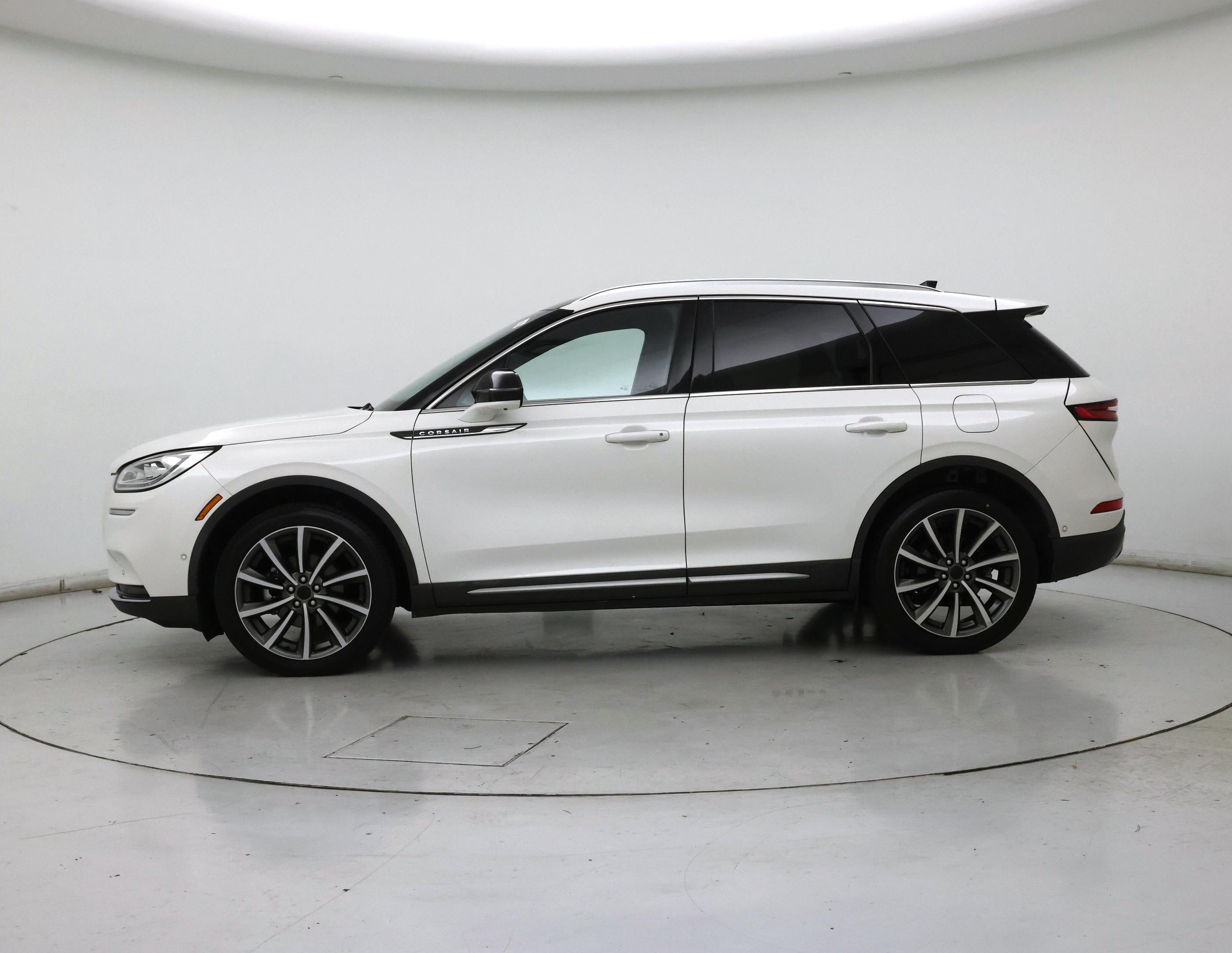 Thumbnail: 2020 Lincoln Corsair - 3