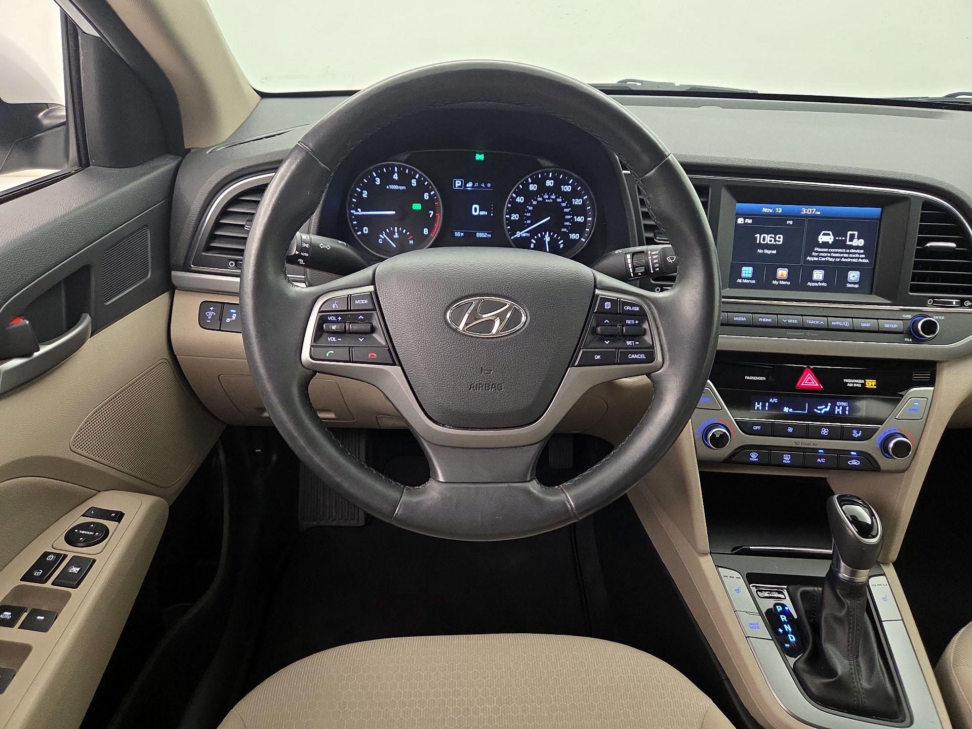 Thumbnail: 2017 Hyundai Elantra - 10