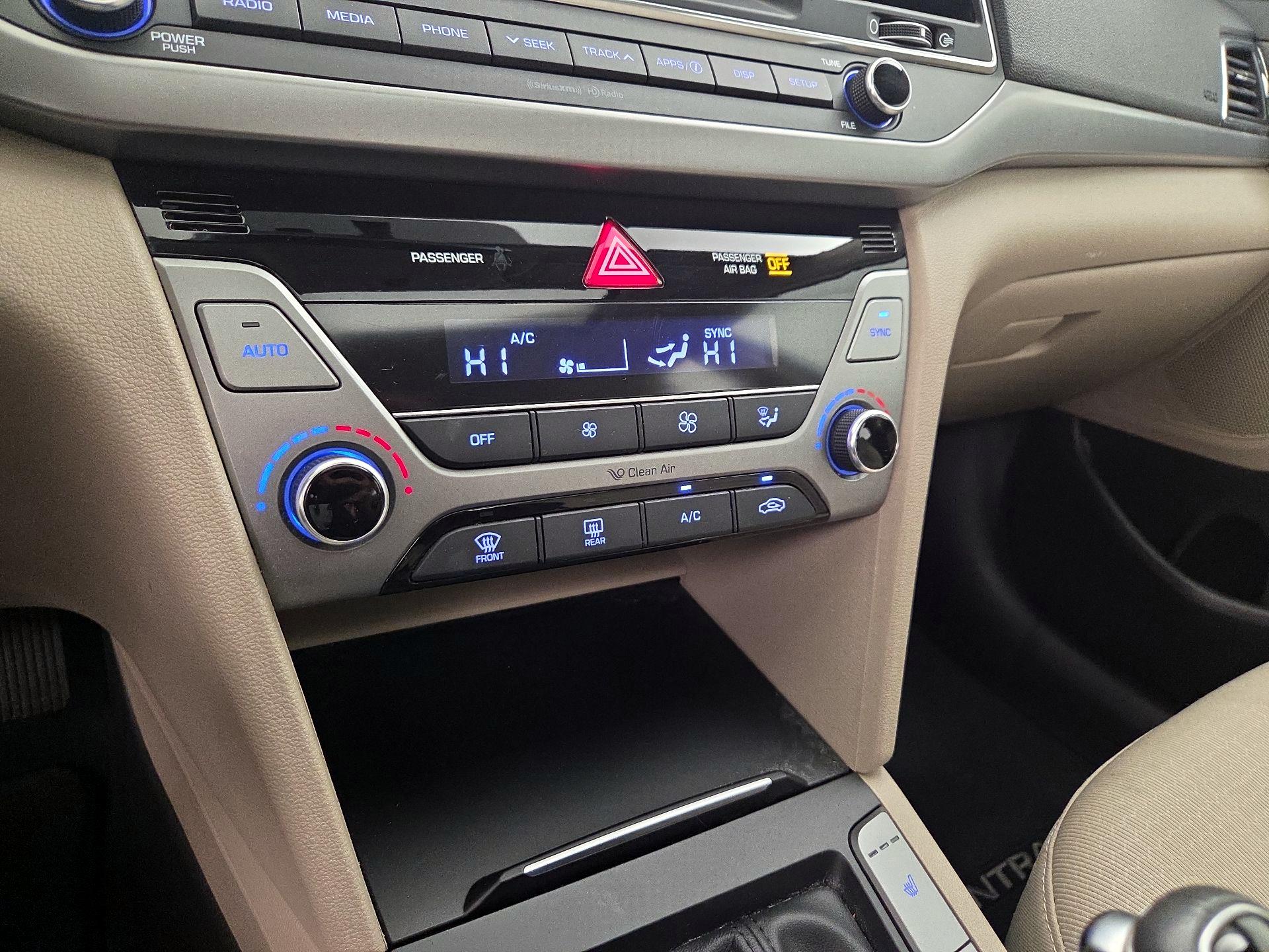 Thumbnail: 2017 Hyundai Elantra - 16