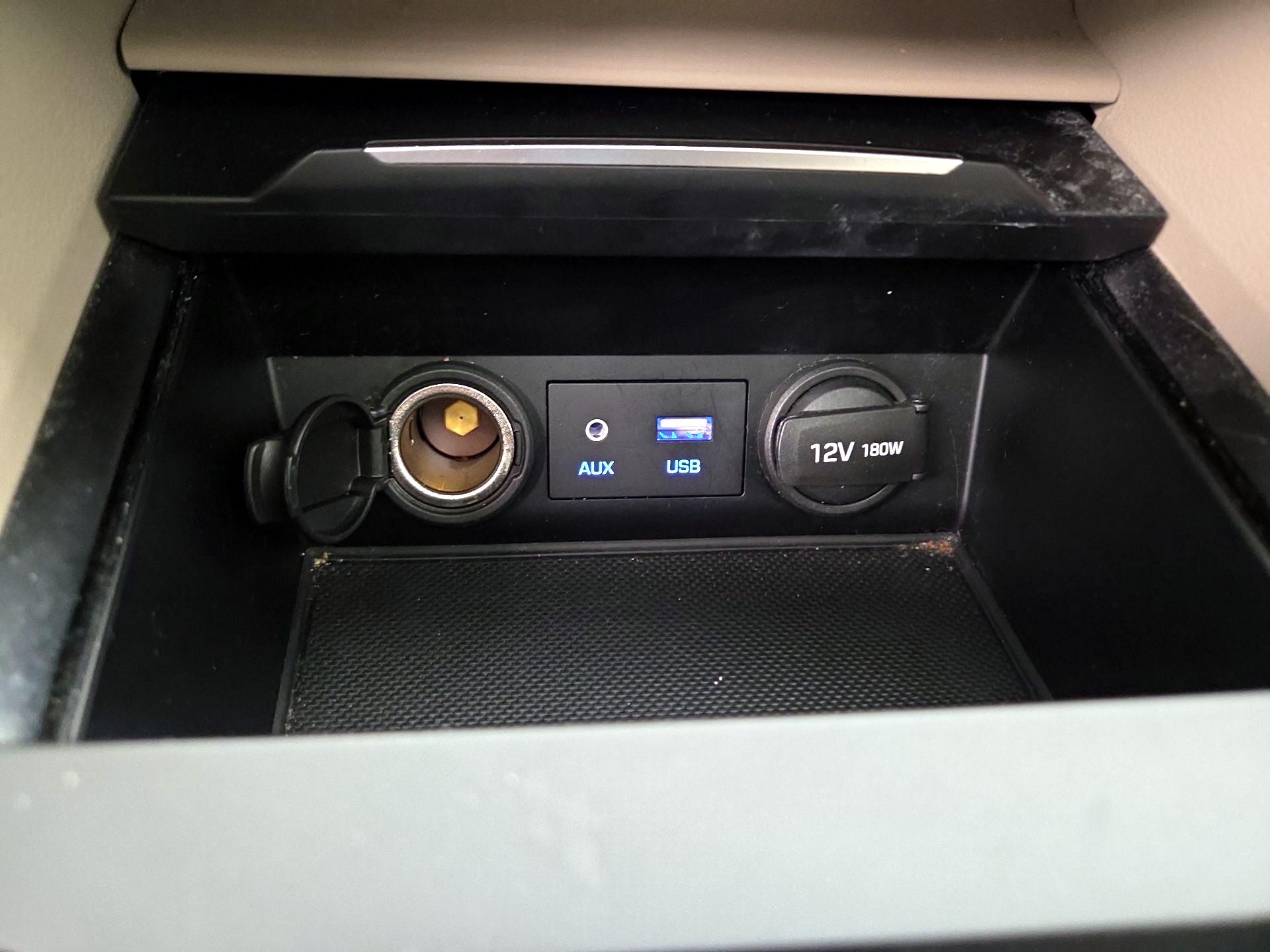 Thumbnail: 2017 Hyundai Elantra - 18