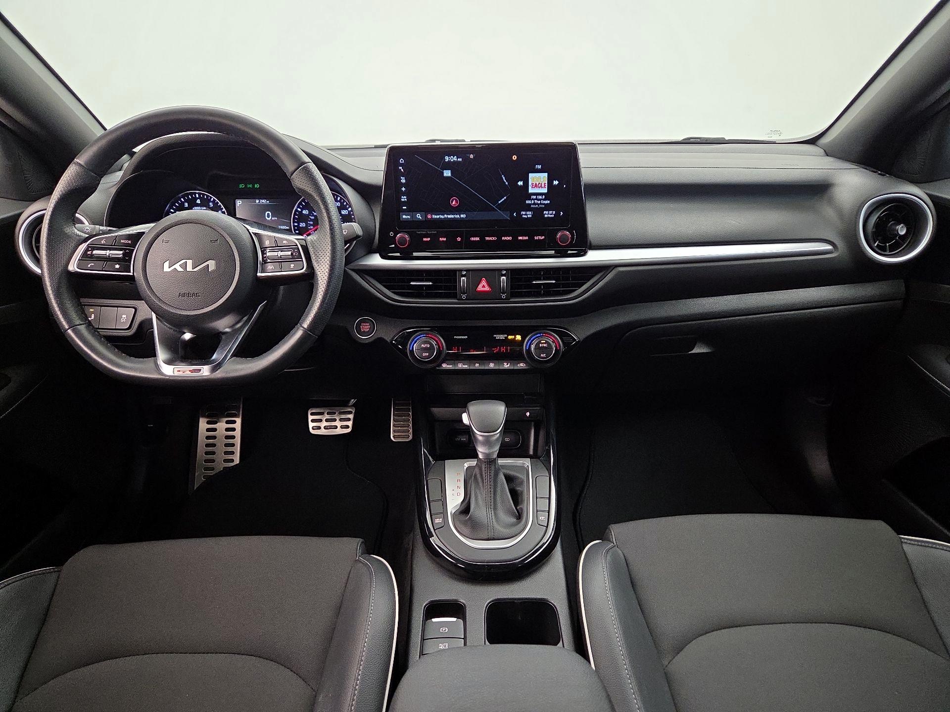 Thumbnail: 2024 Kia Forte - 9