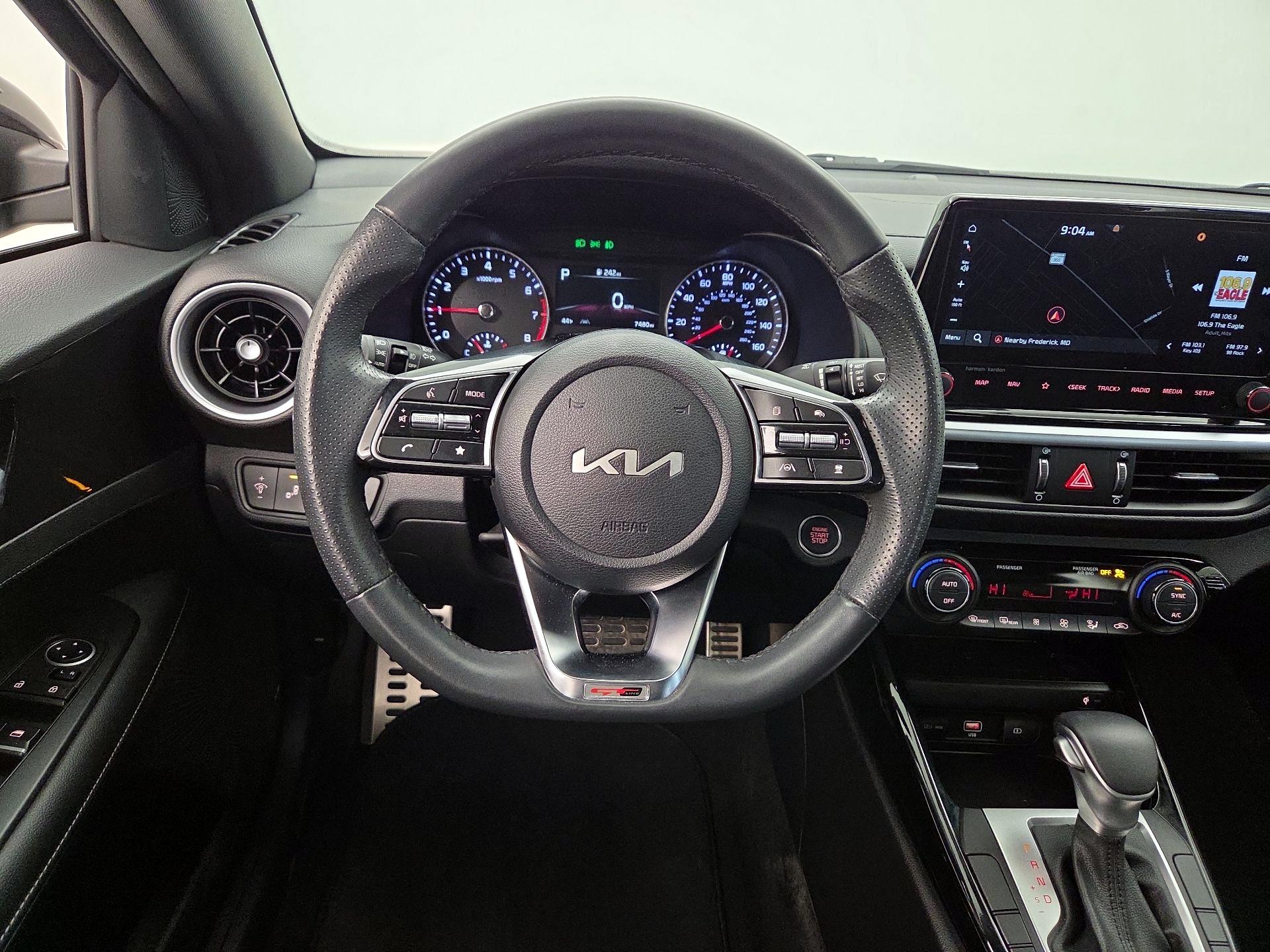 Thumbnail: 2024 Kia Forte - 10