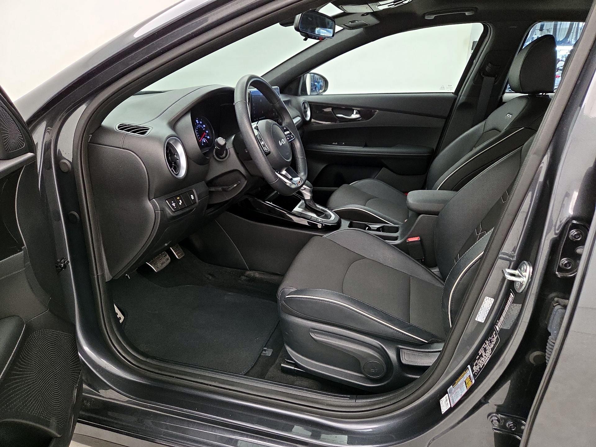 Thumbnail: 2024 Kia Forte - 11