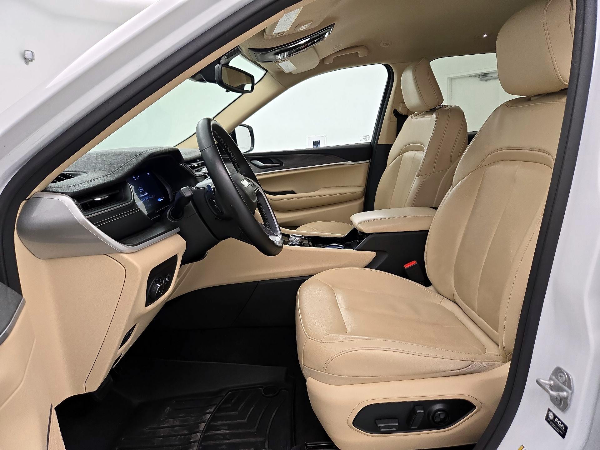 Thumbnail: 2021 Jeep Grand Cherokee L - 11