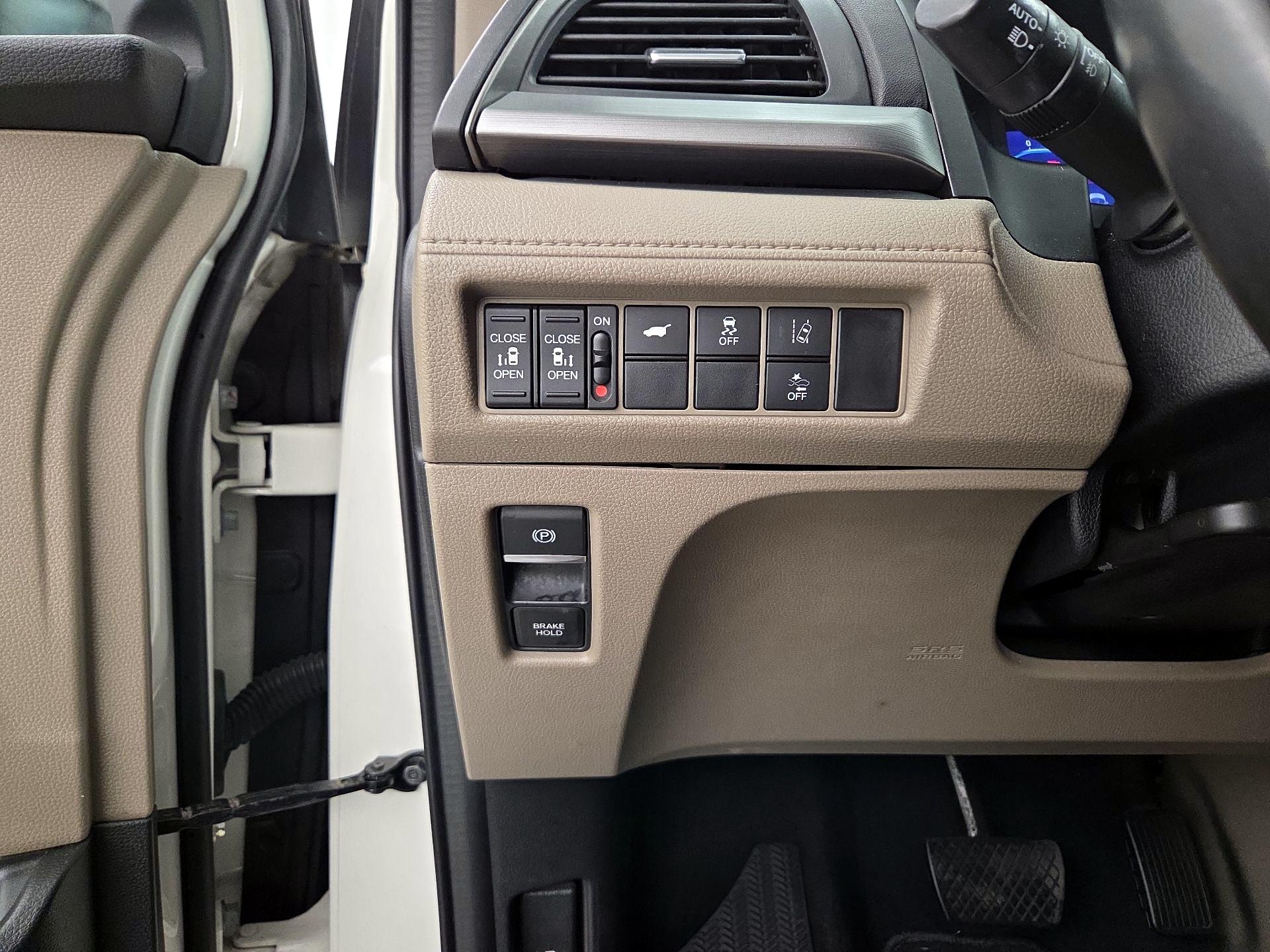 Thumbnail: 2018 Honda Odyssey - 13