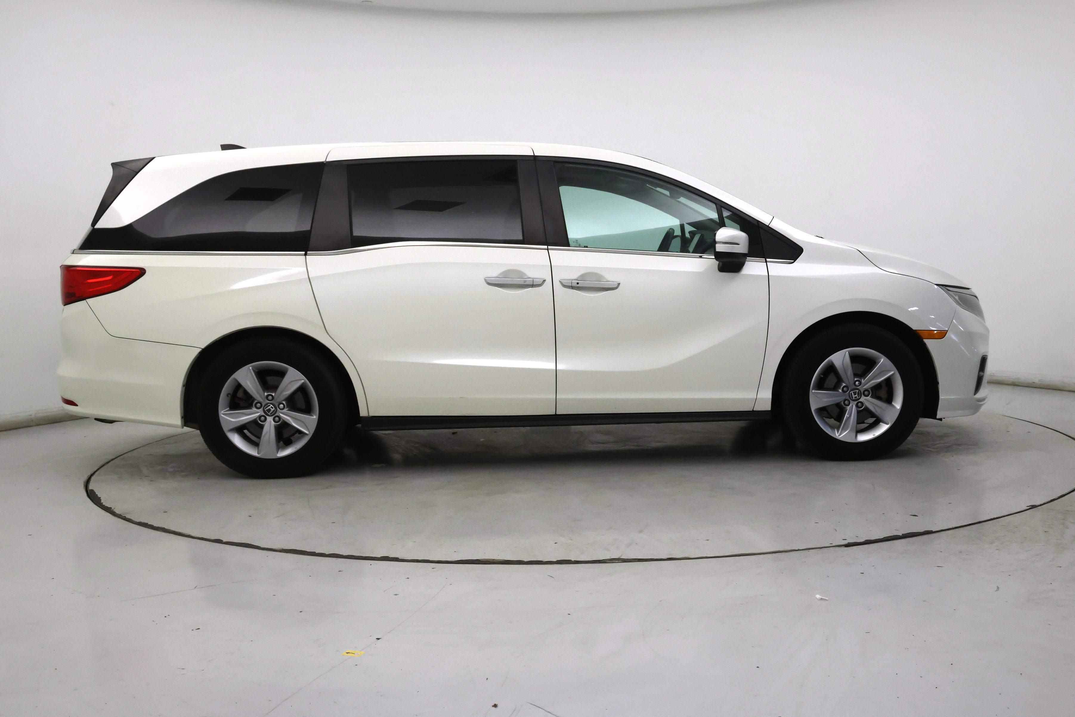 Thumbnail: 2018 Honda Odyssey - 7