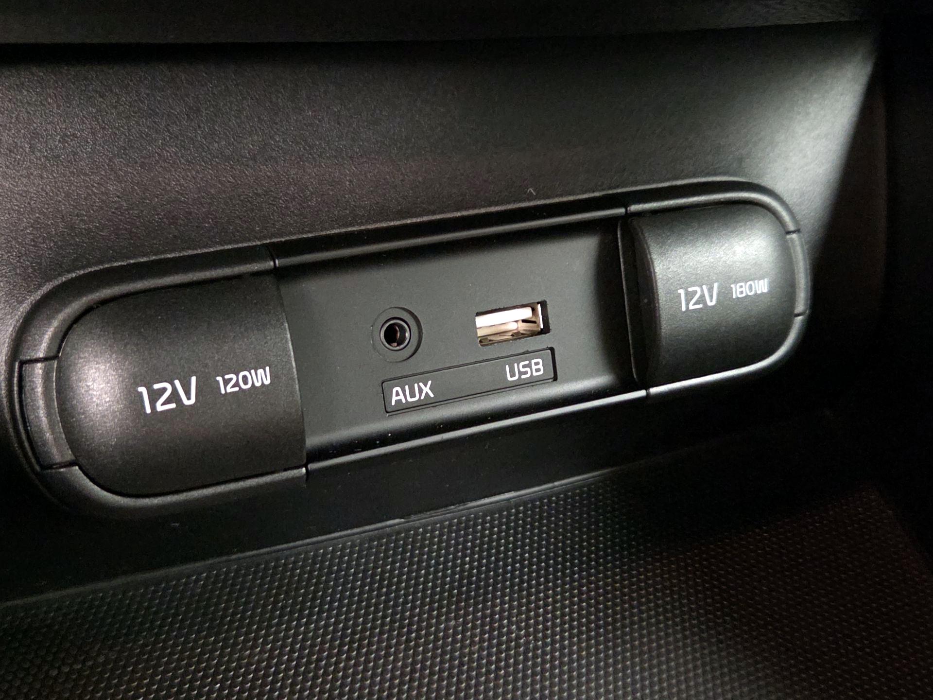 Thumbnail: 2016 Kia Soul - 18