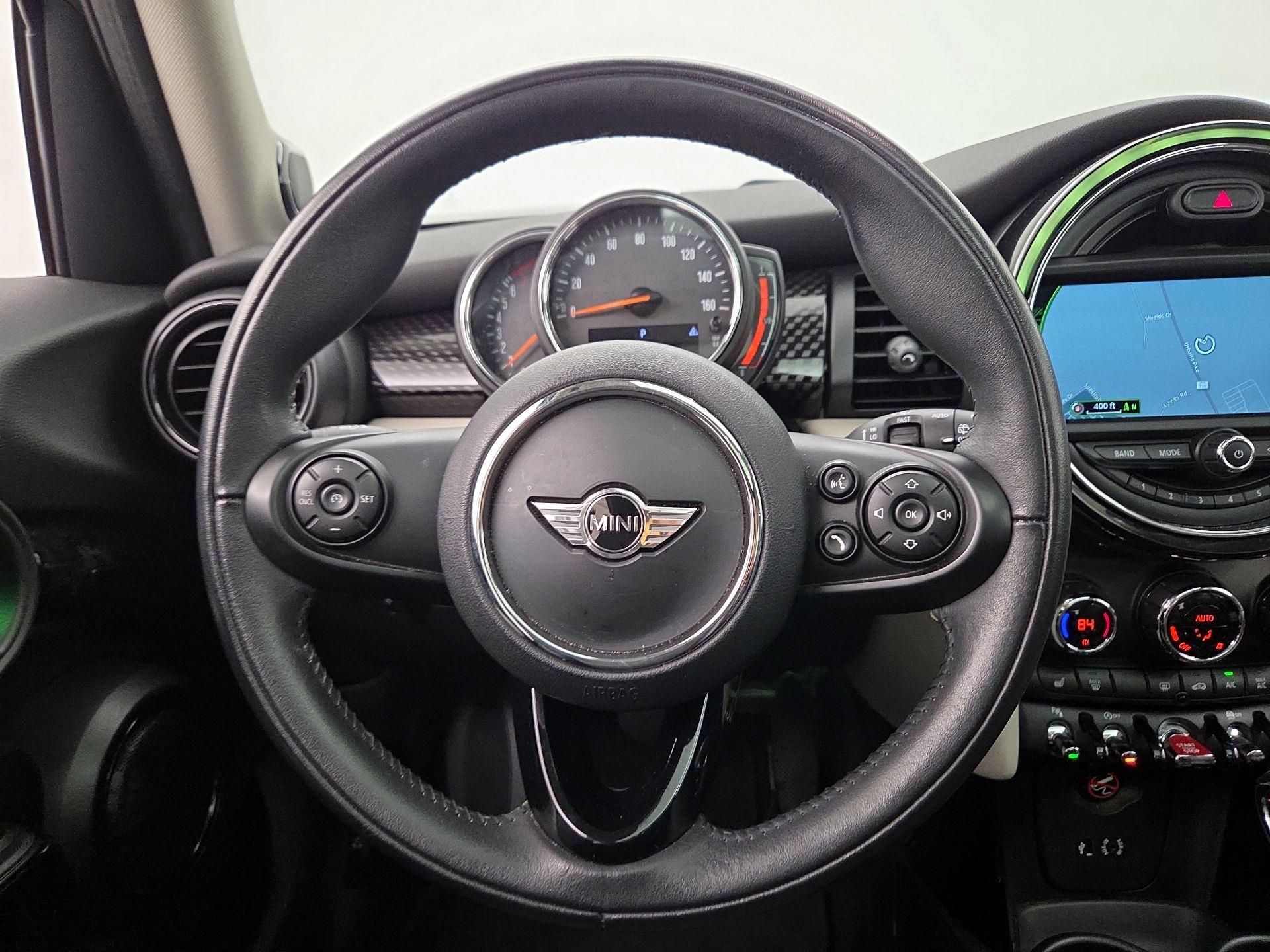 Thumbnail: 2018 MINI Cooper Hardtop - 10