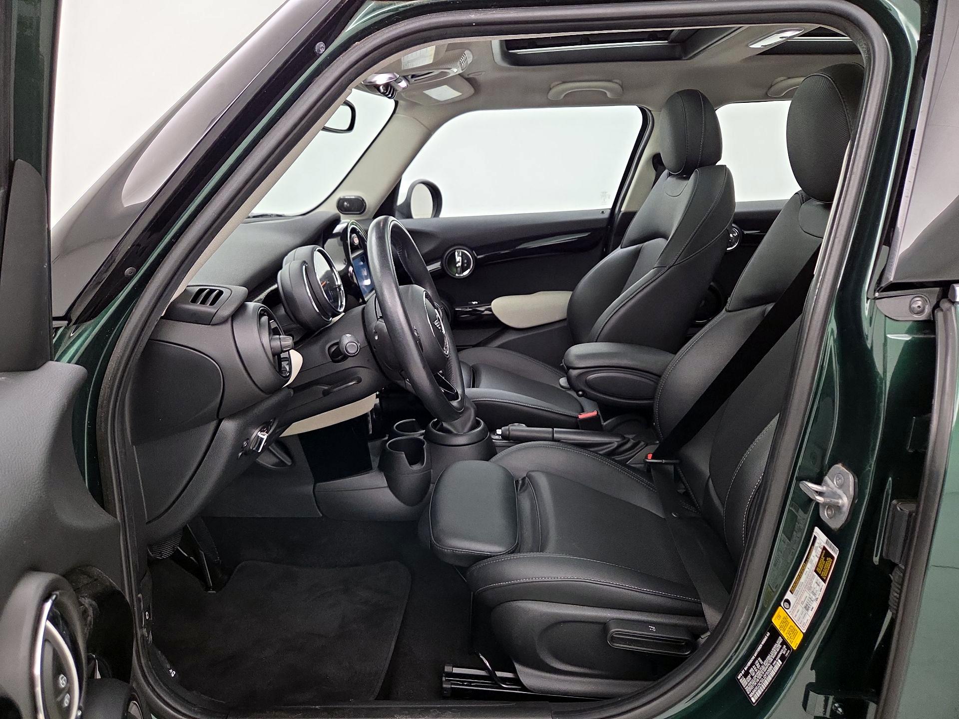 Thumbnail: 2018 MINI Cooper Hardtop - 11