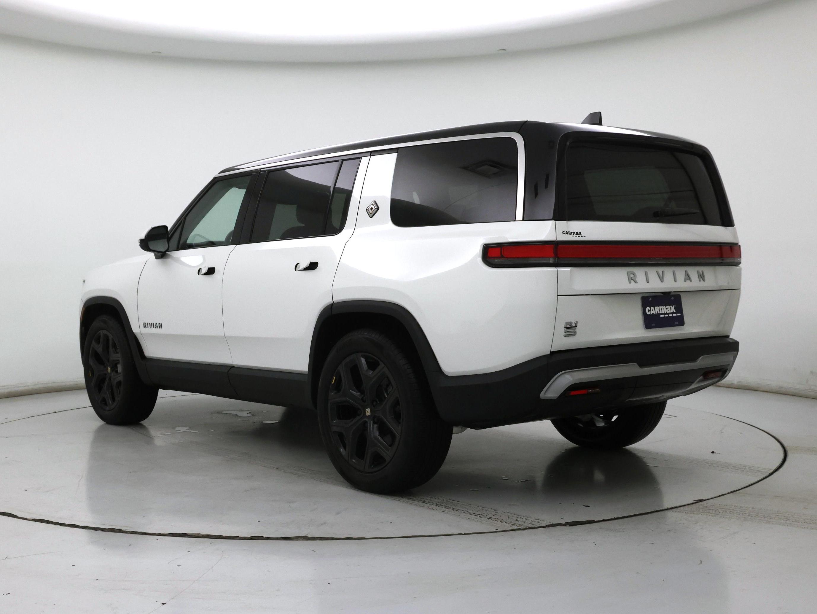 Thumbnail: 2025 Rivian R1S - 2