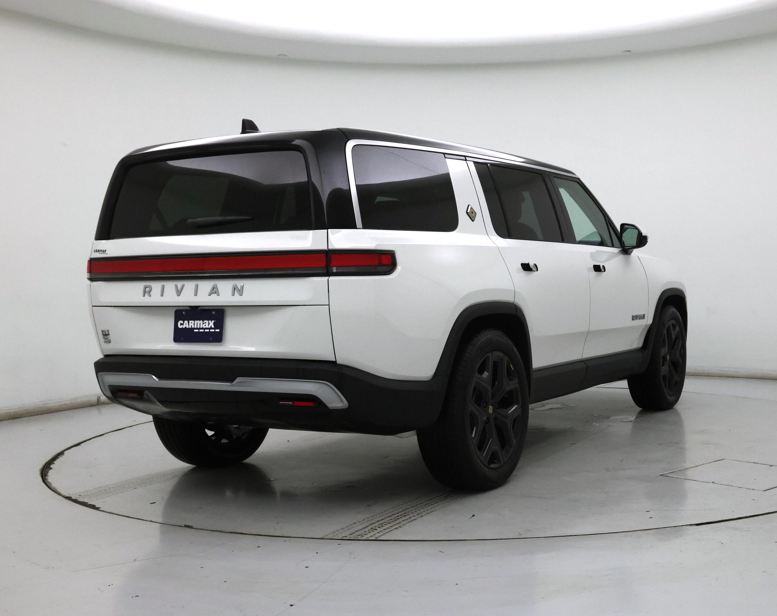 Thumbnail: 2025 Rivian R1S - 8