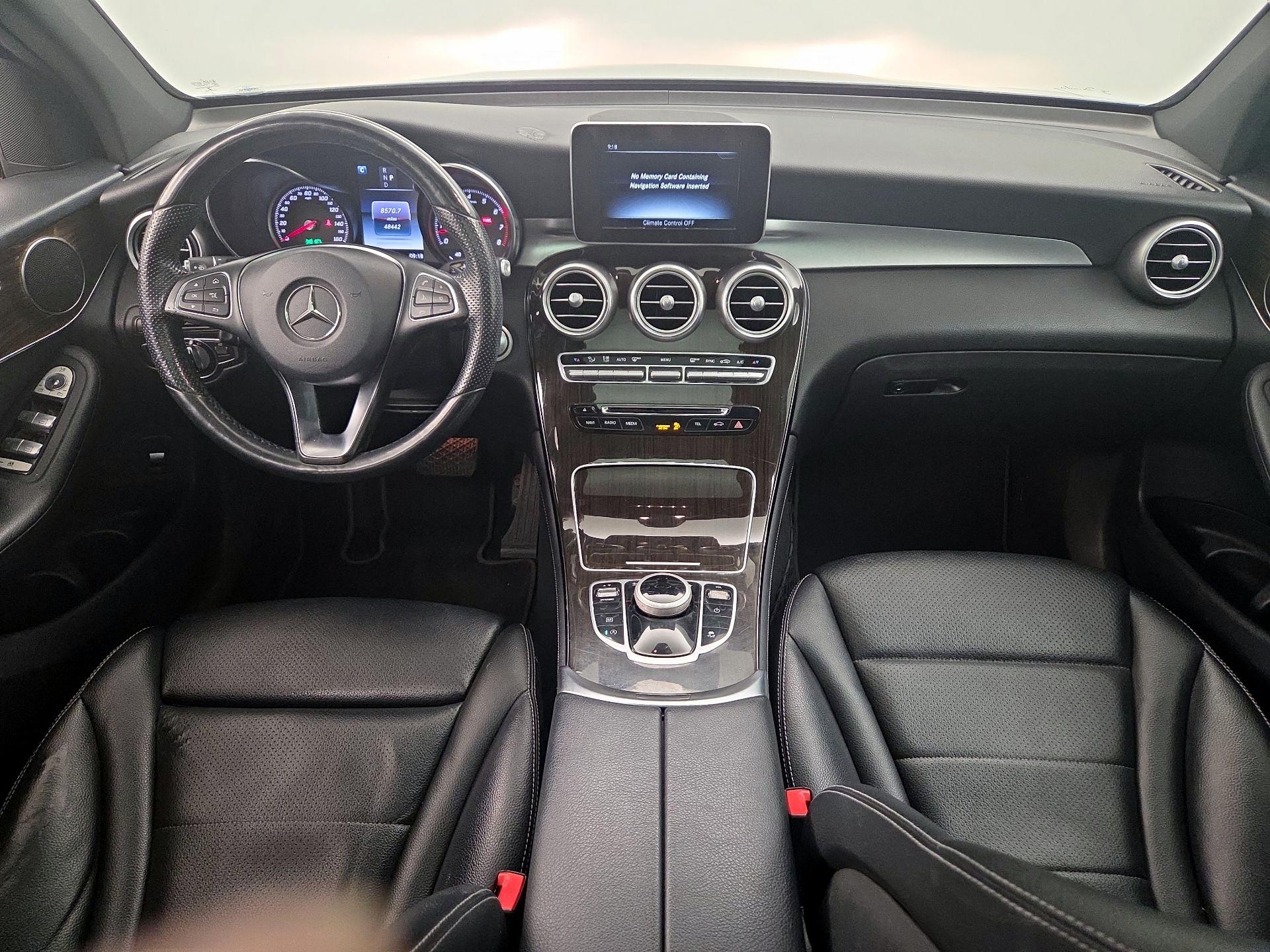 Thumbnail: 2017 Mercedes-Benz GLC - 9