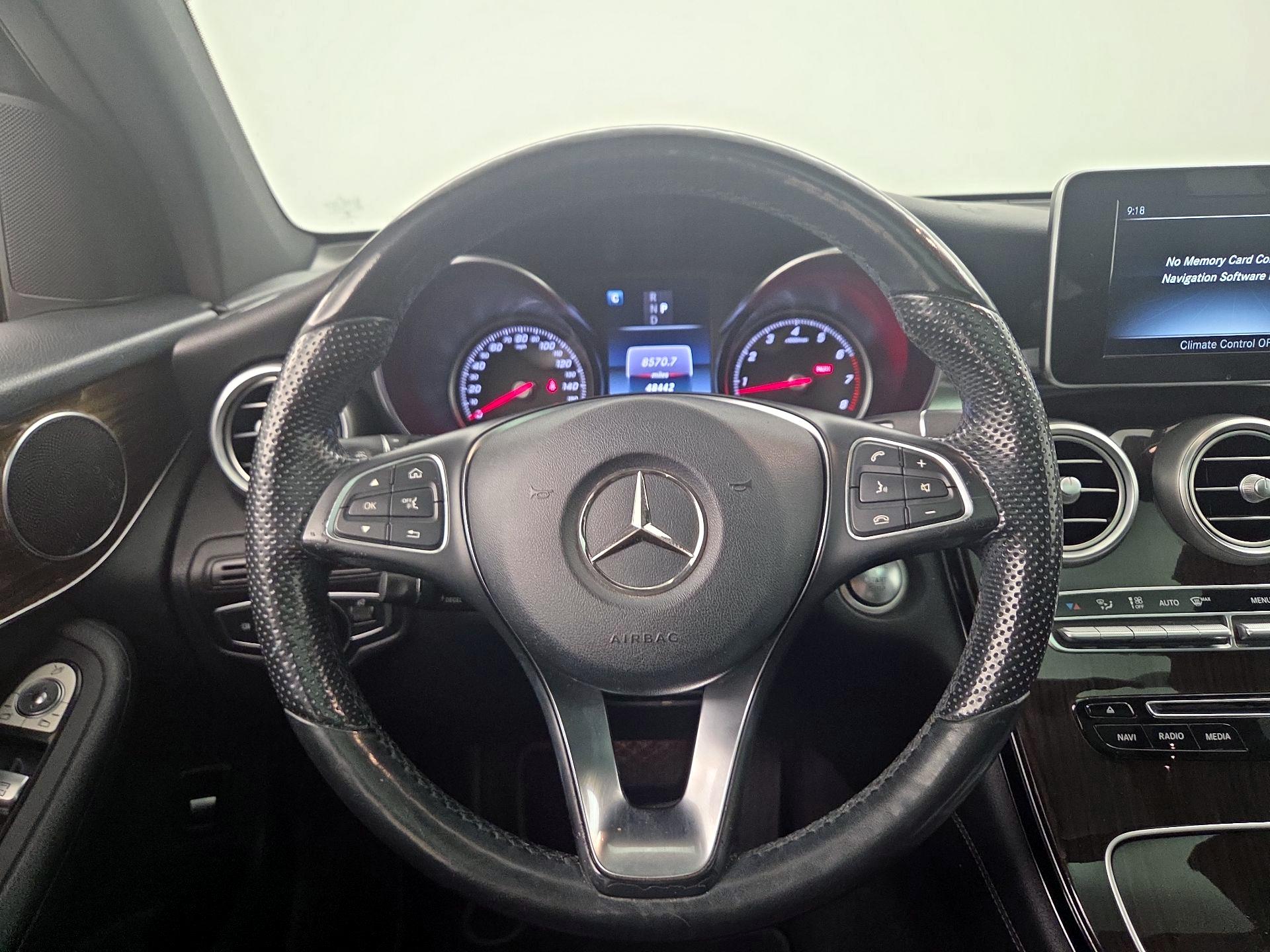 Thumbnail: 2017 Mercedes-Benz GLC - 10