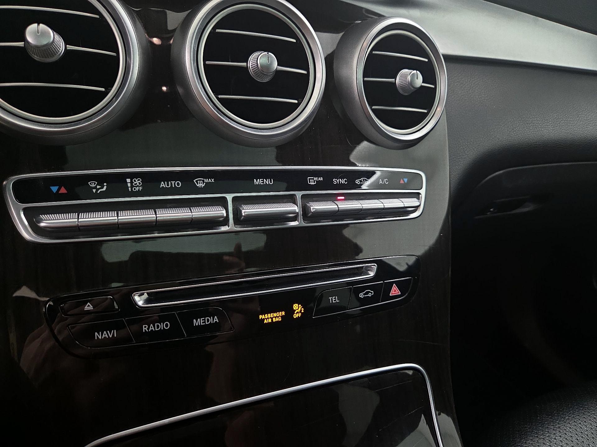 Thumbnail: 2017 Mercedes-Benz GLC - 16