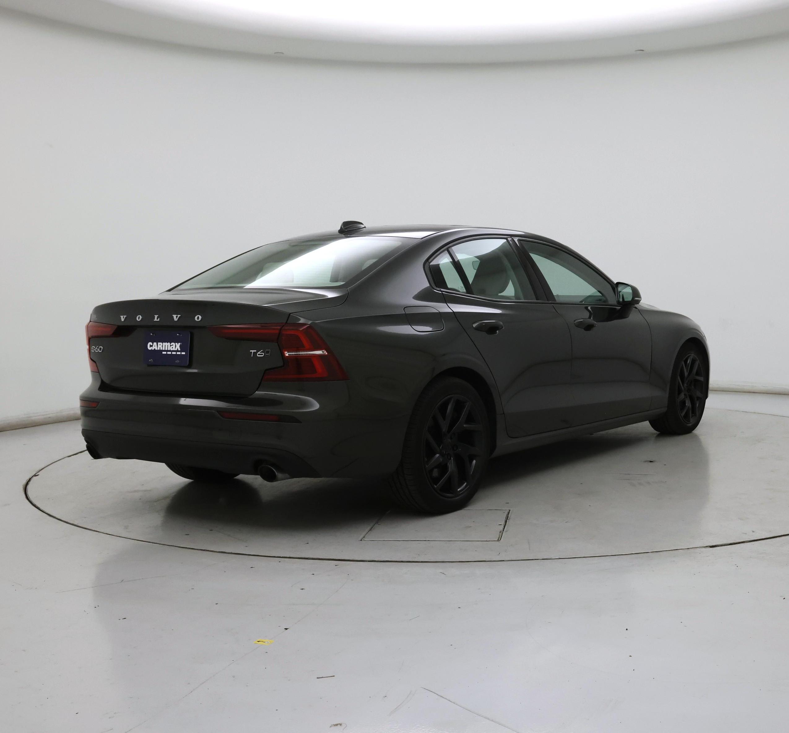 Thumbnail: 2019 Volvo S60 - 8