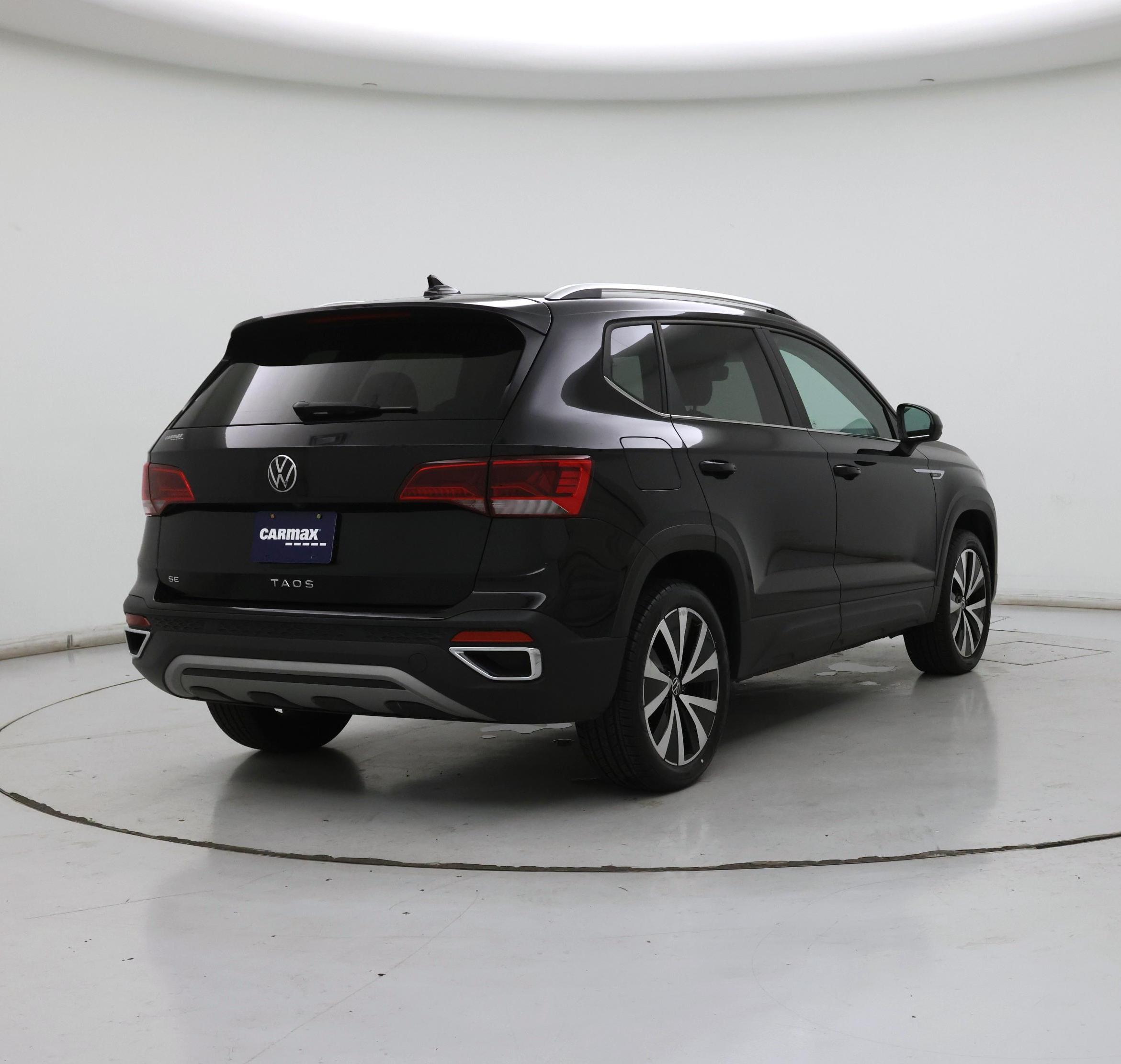 Thumbnail: 2023 Volkswagen Taos - 8