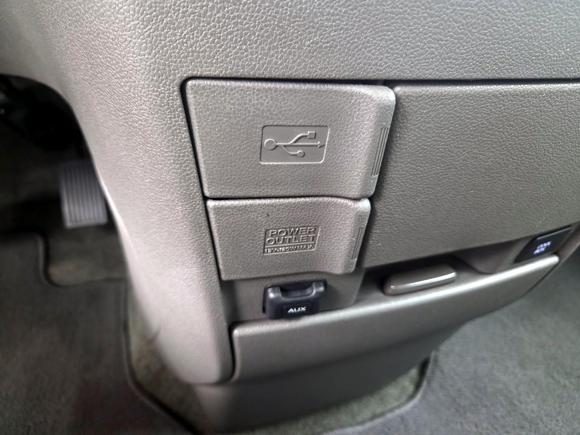 Thumbnail: 2016 Honda Odyssey - 18