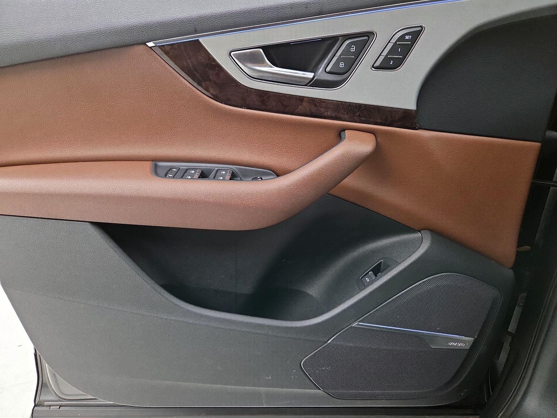 Thumbnail: 2019 Audi Q7 - 12