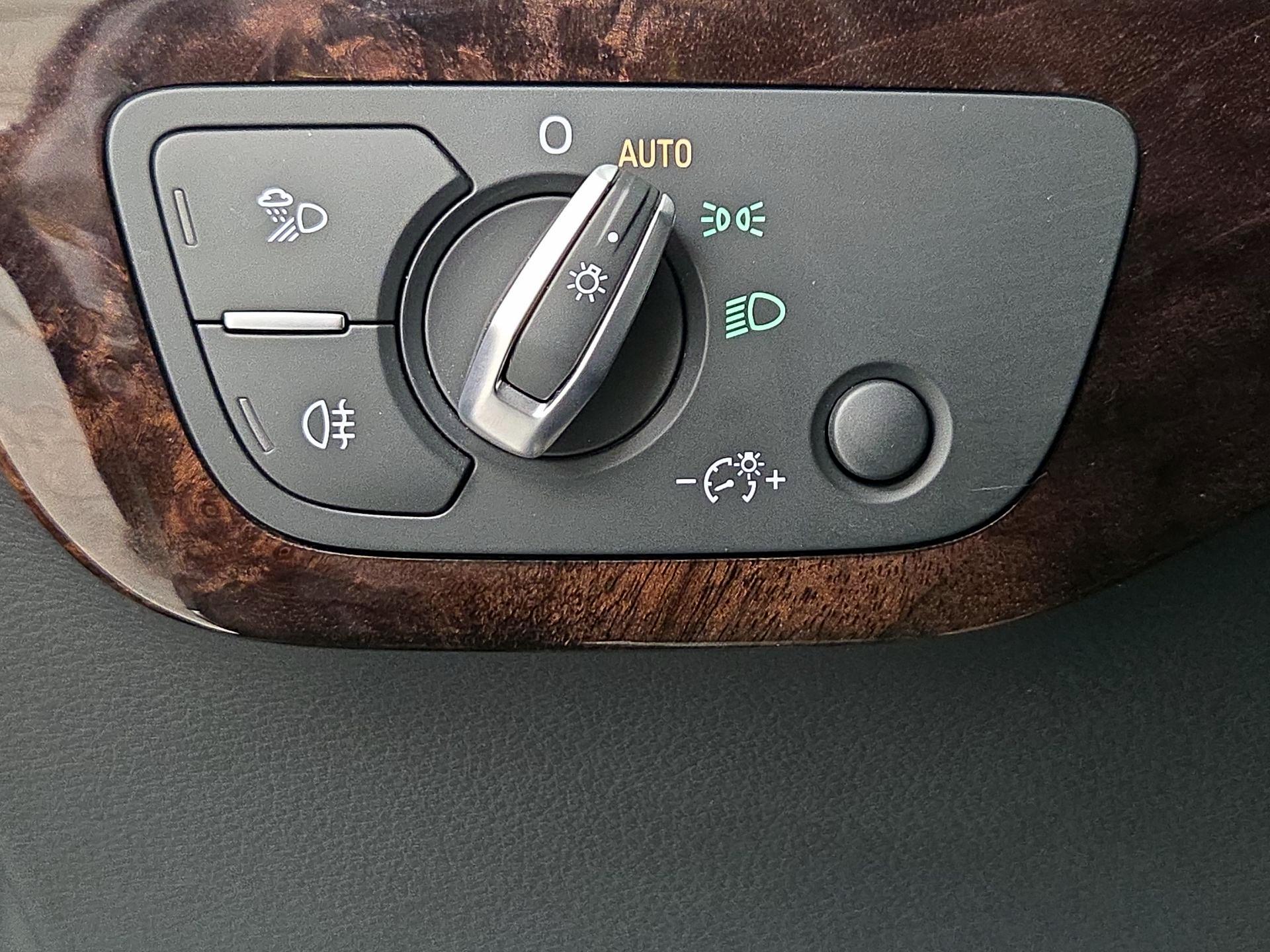 Thumbnail: 2019 Audi Q7 - 13