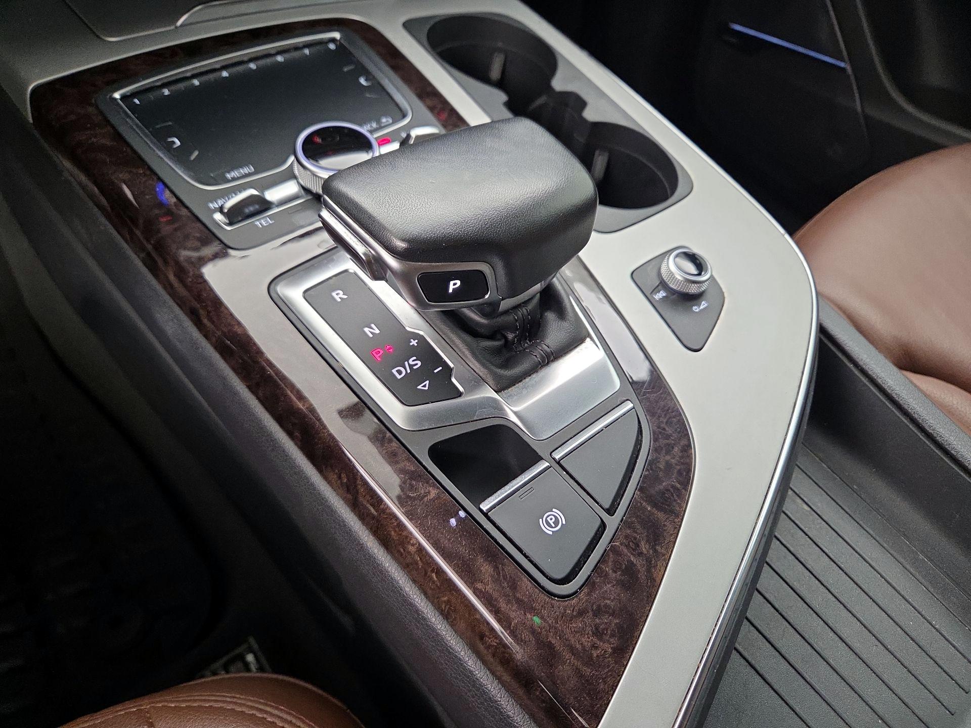 Thumbnail: 2019 Audi Q7 - 18