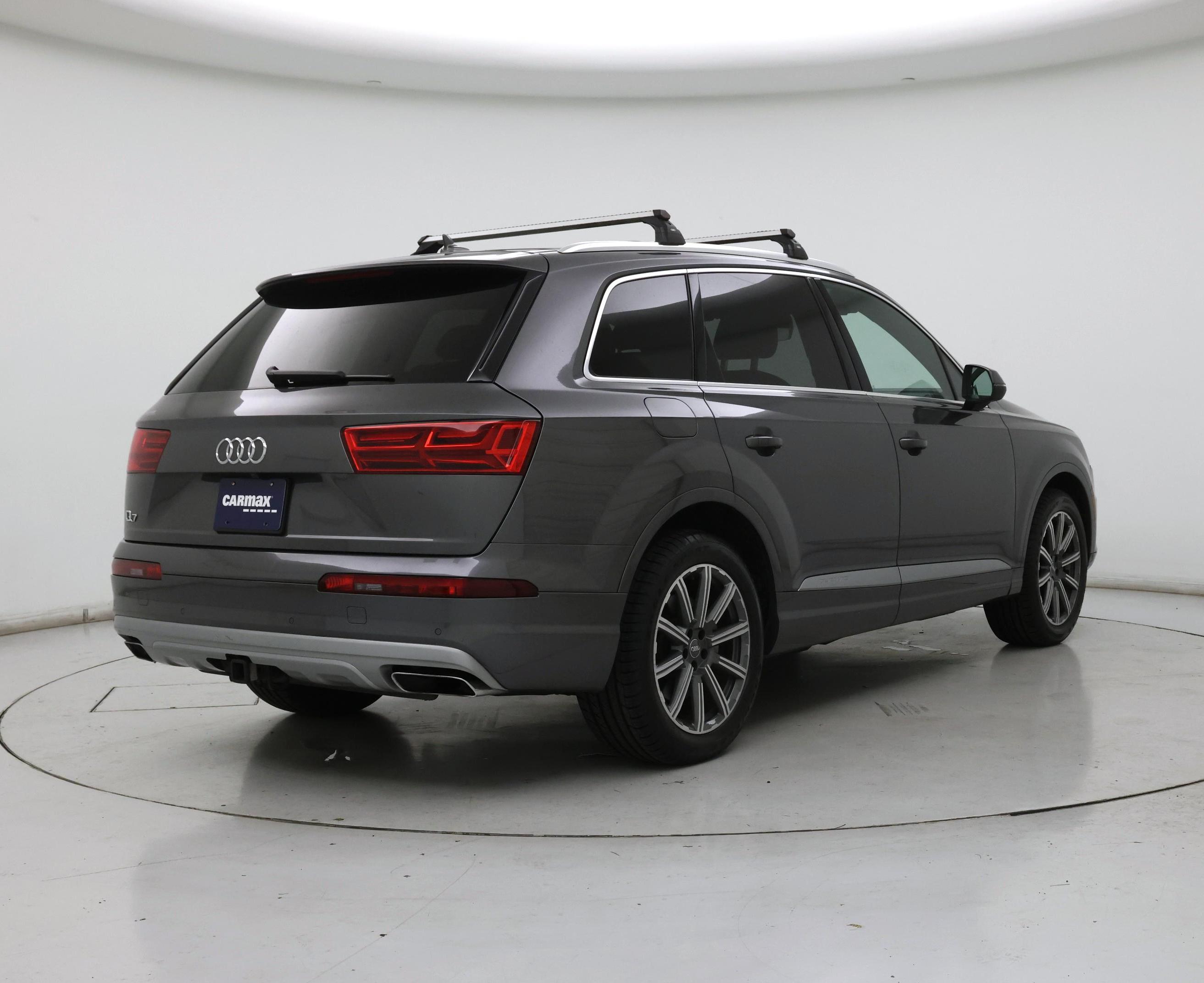 Thumbnail: 2019 Audi Q7 - 8
