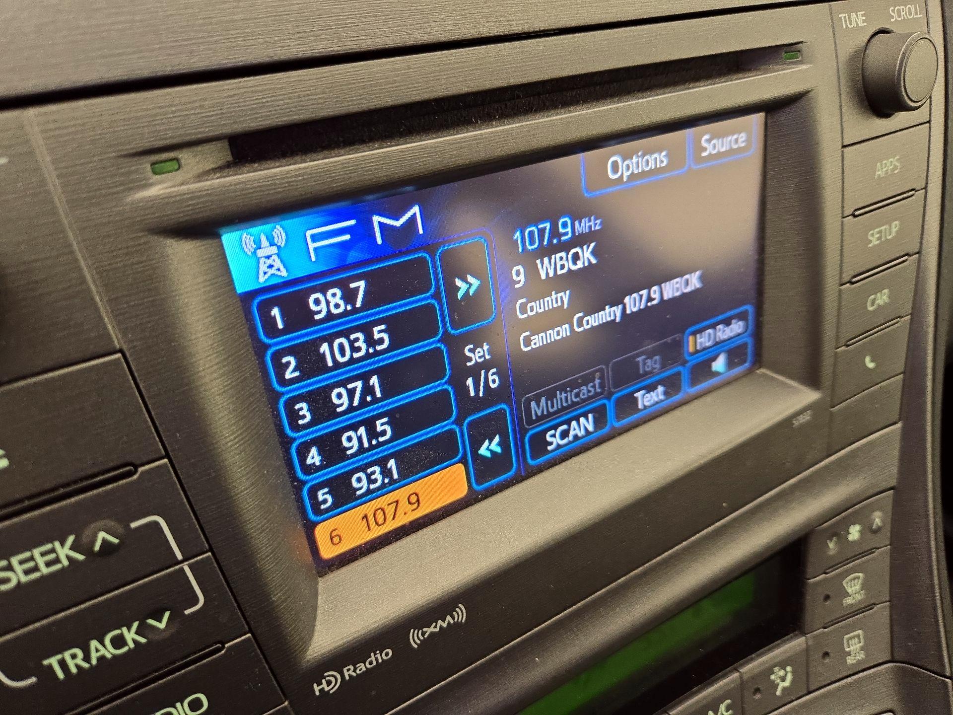 Thumbnail: 2014 Toyota Prius - 15