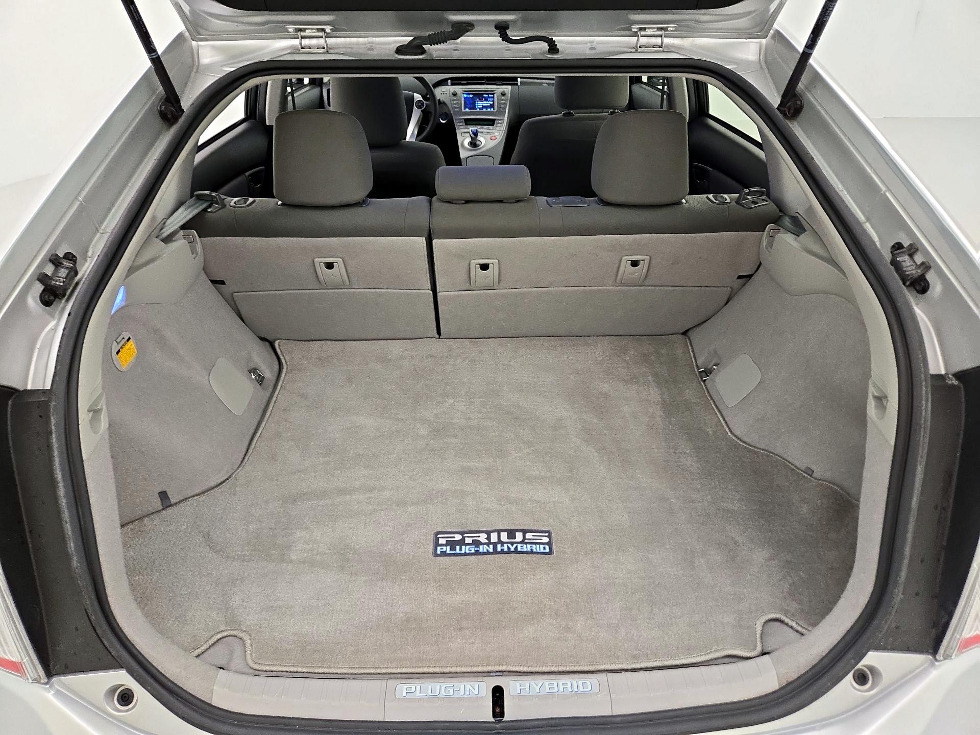 Thumbnail: 2014 Toyota Prius - 20