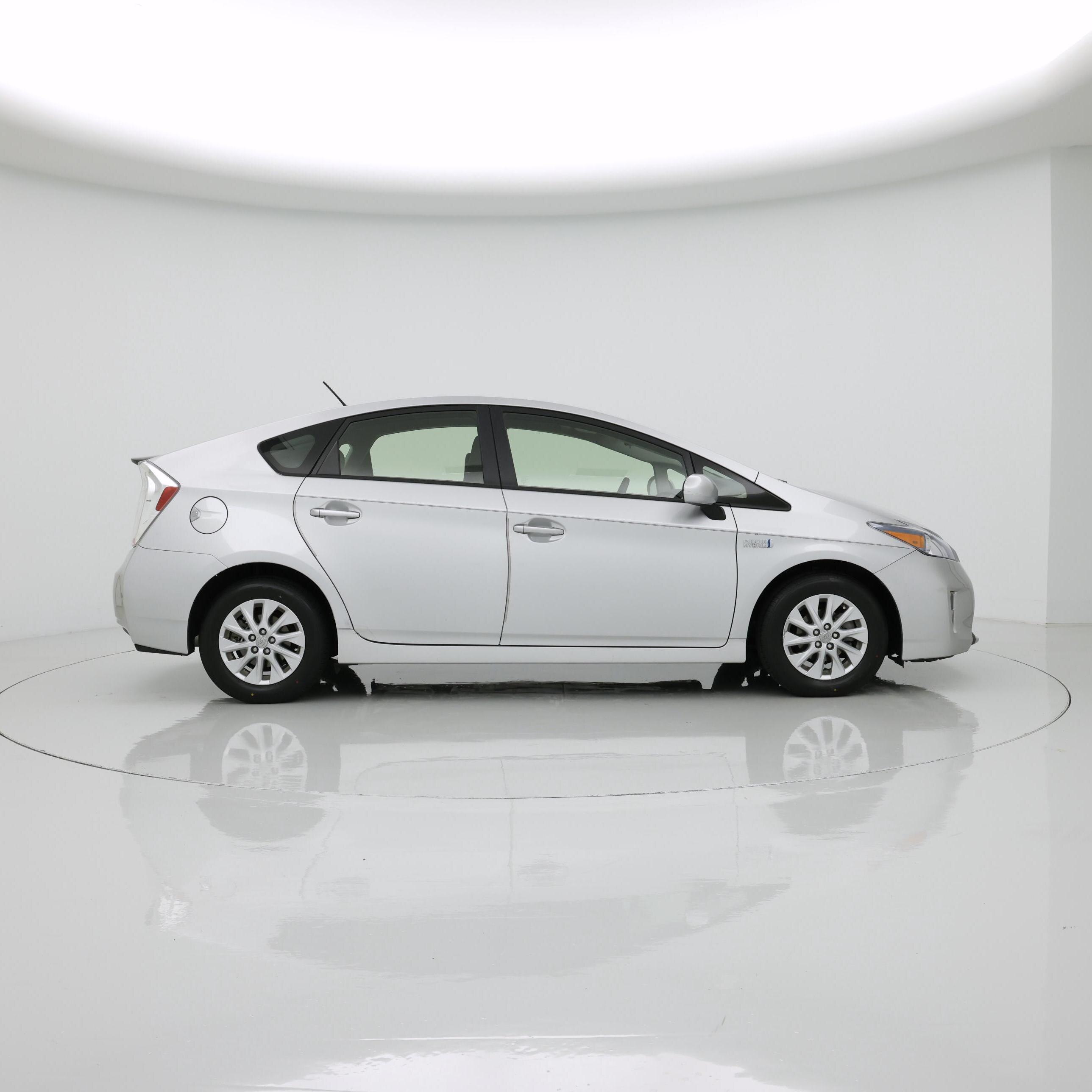 Thumbnail: 2014 Toyota Prius - 7
