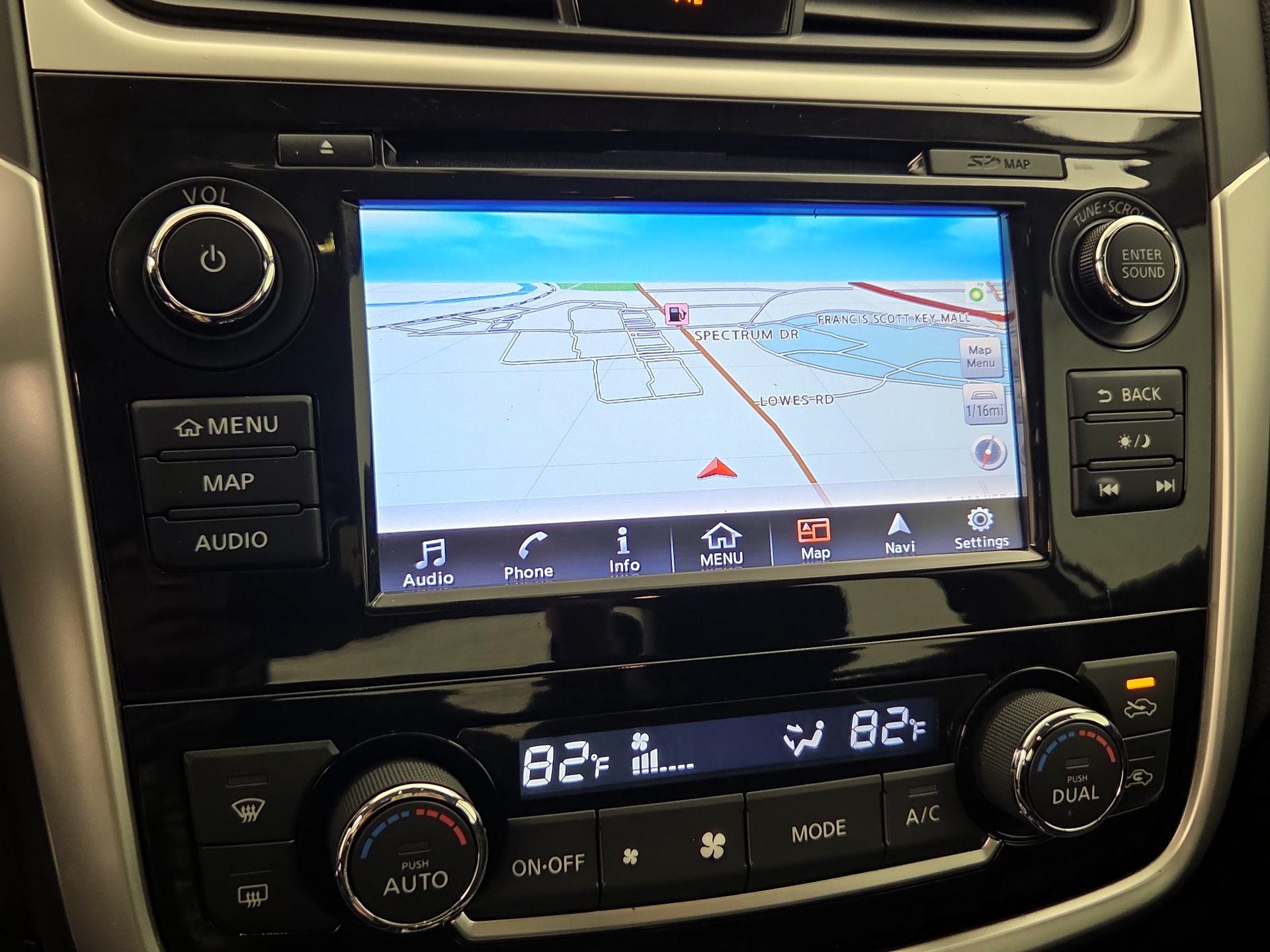 Thumbnail: 2018 Nissan Altima - 14