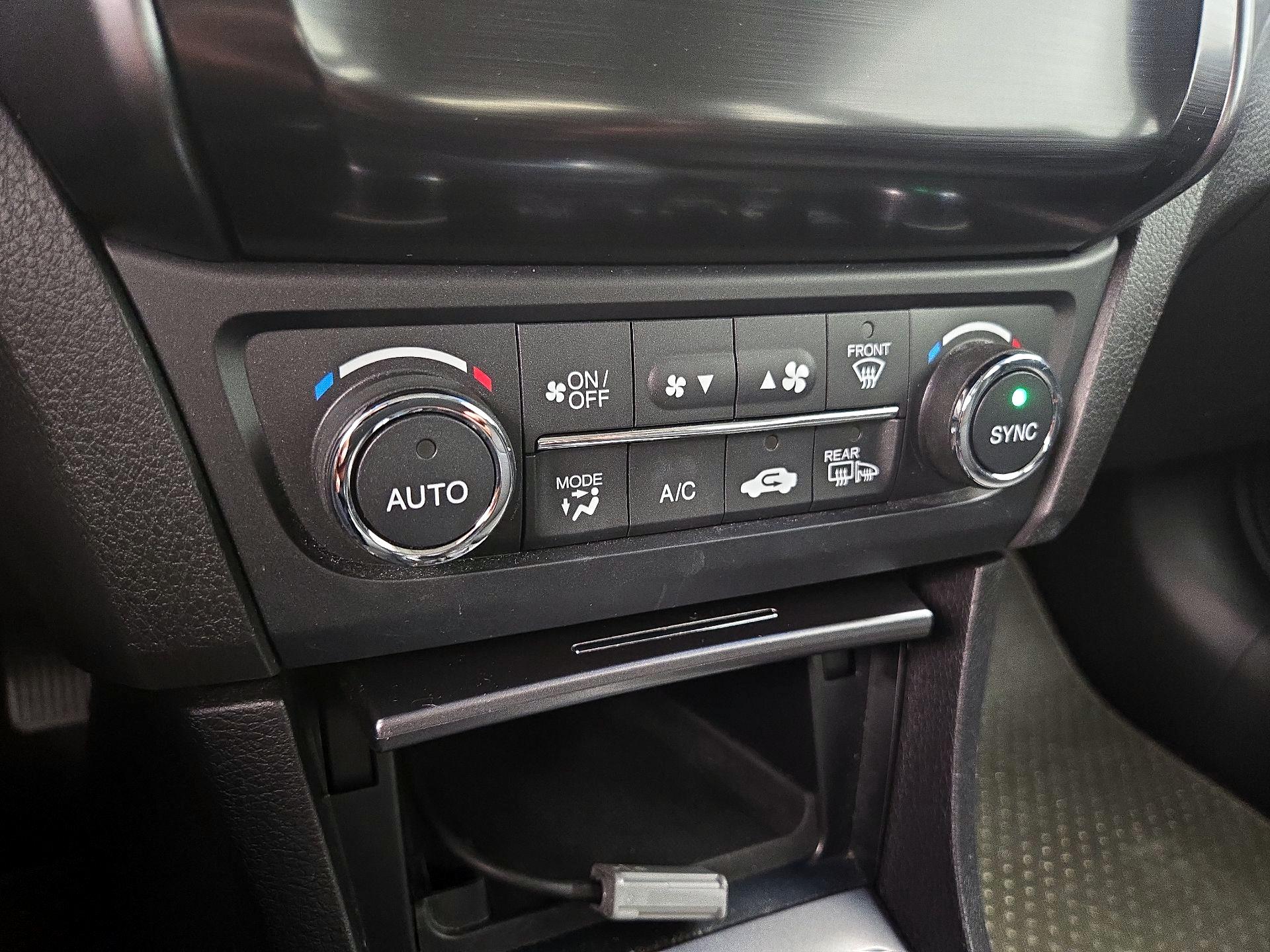 Thumbnail: 2014 Acura ILX - 16