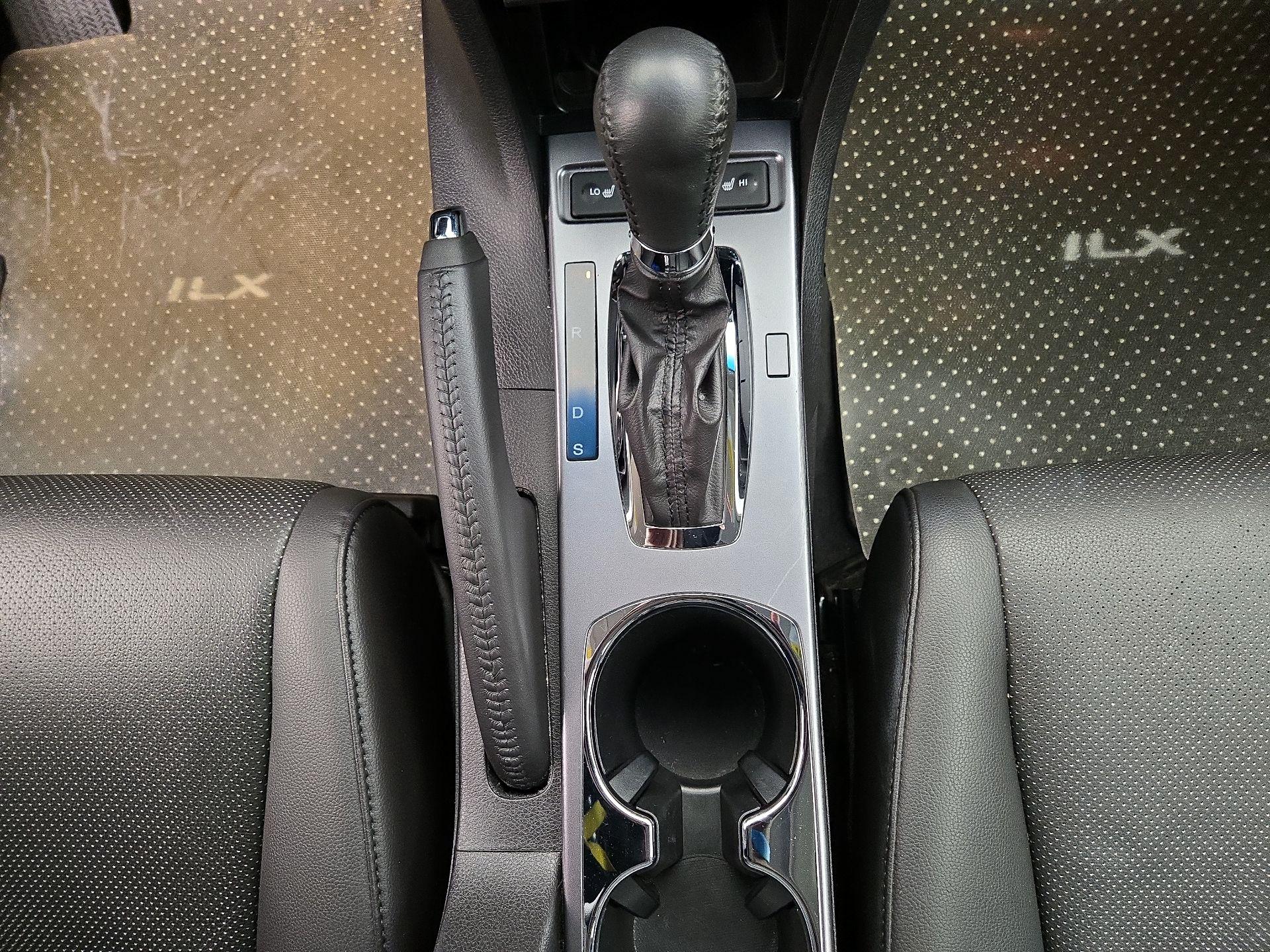 Thumbnail: 2014 Acura ILX - 17