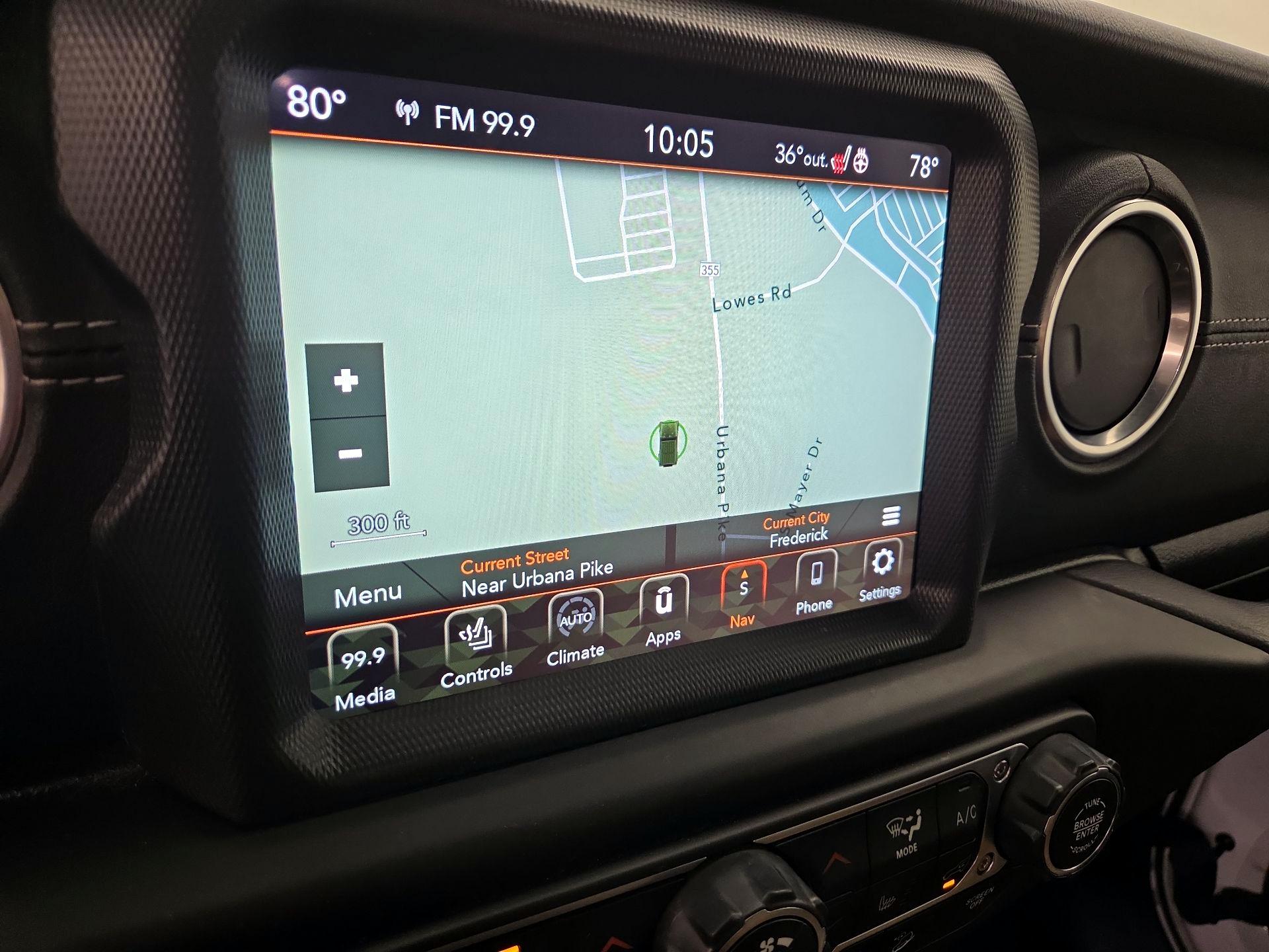 Thumbnail: 2020 Jeep Wrangler - 14