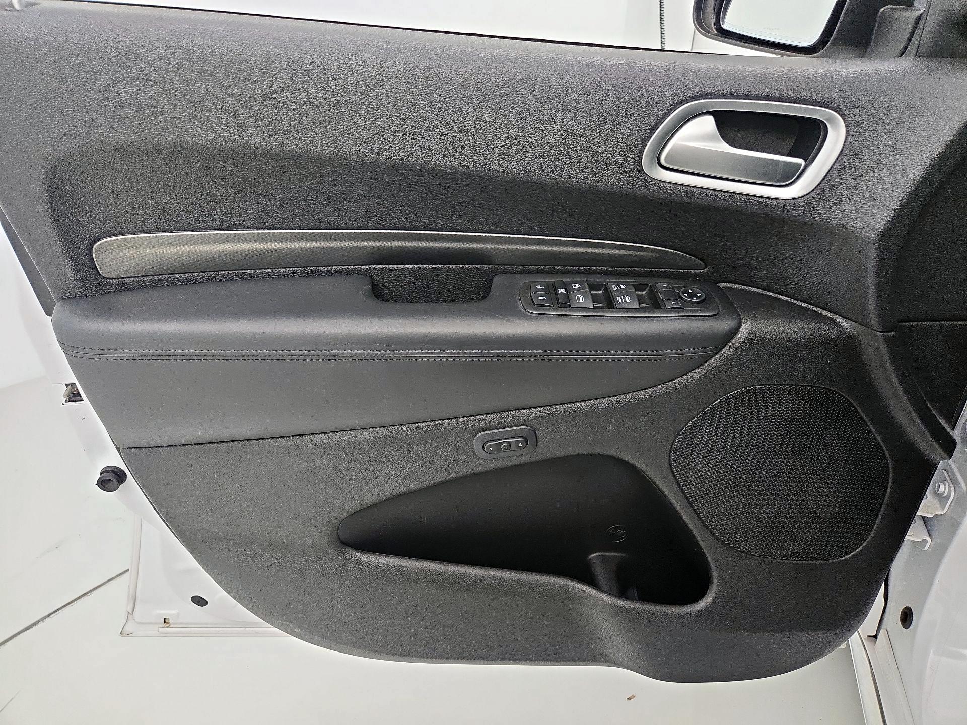 Thumbnail: 2019 Dodge Durango - 12