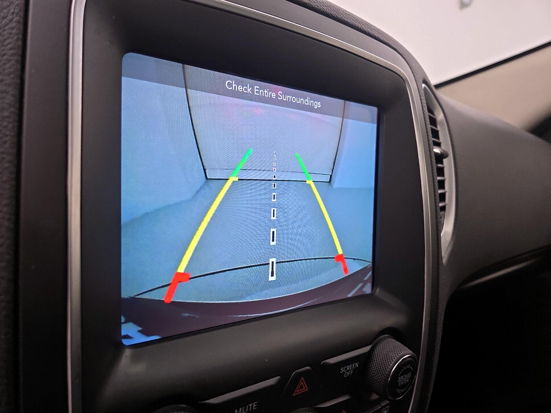 Thumbnail: 2019 Dodge Durango - 15