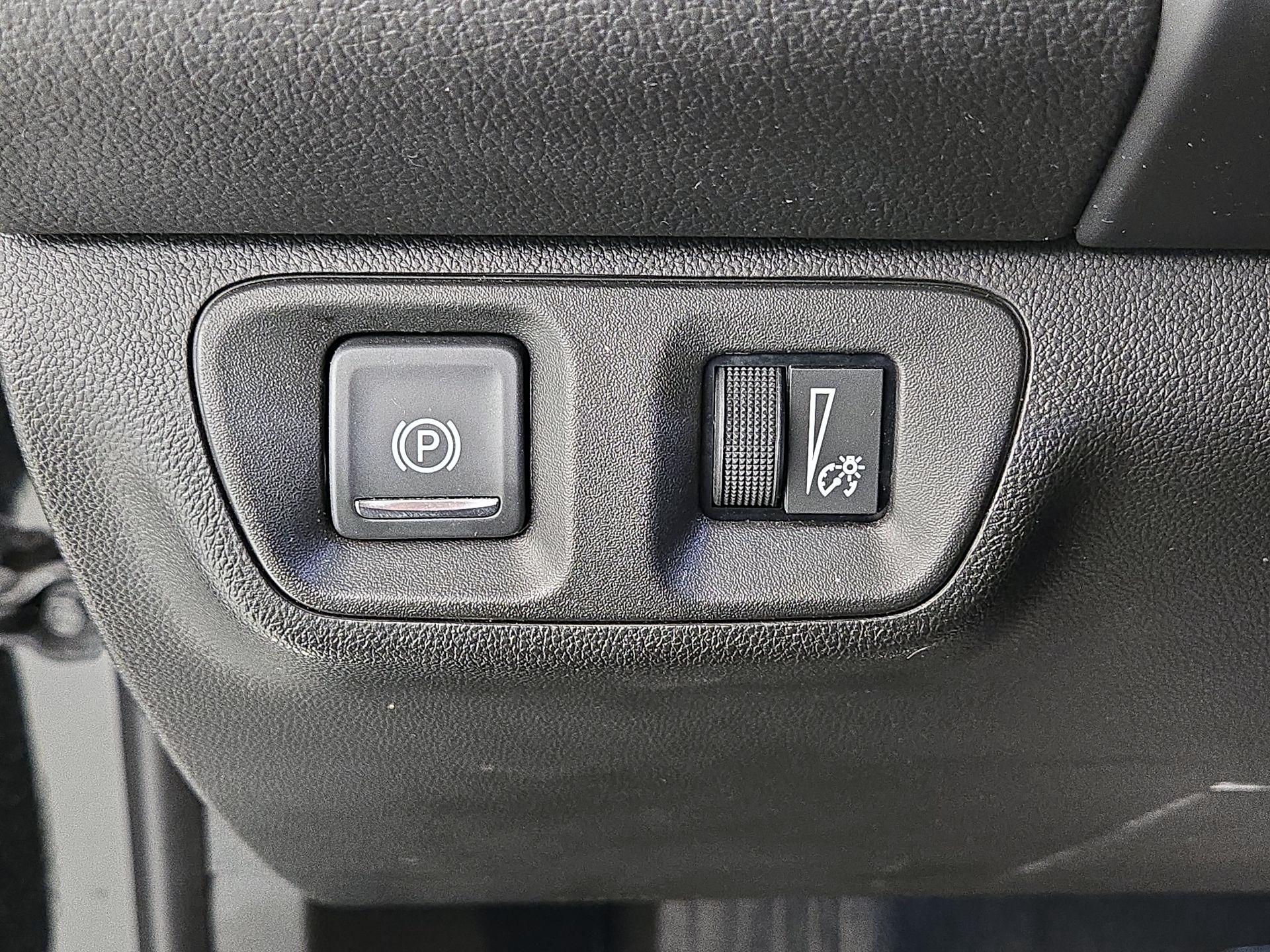 Thumbnail: 2019 GMC Acadia - 13