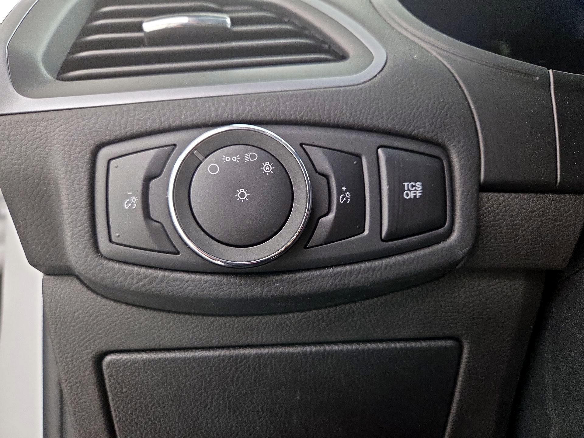 Thumbnail: 2020 Ford Edge - 13