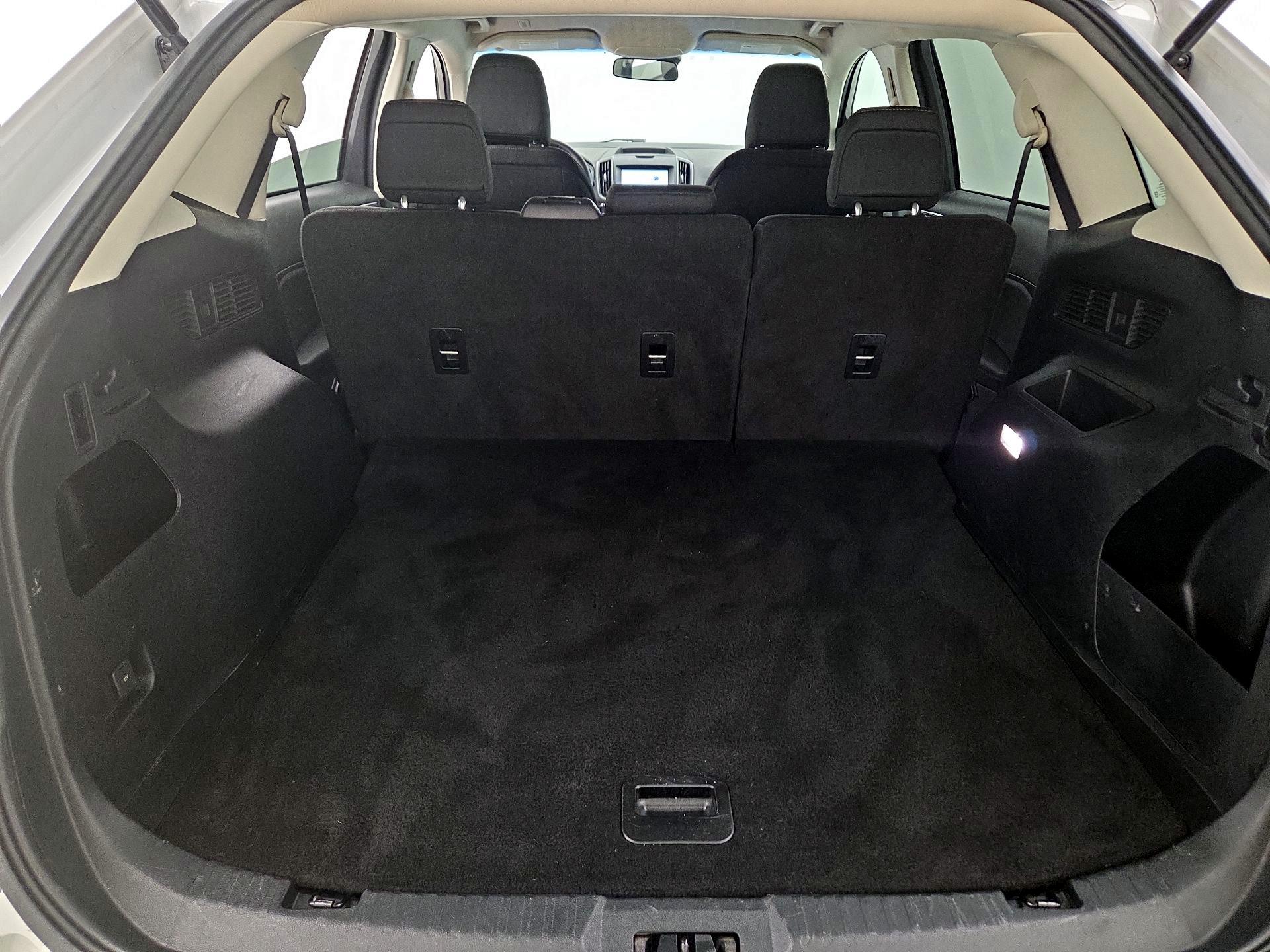 Thumbnail: 2020 Ford Edge - 20