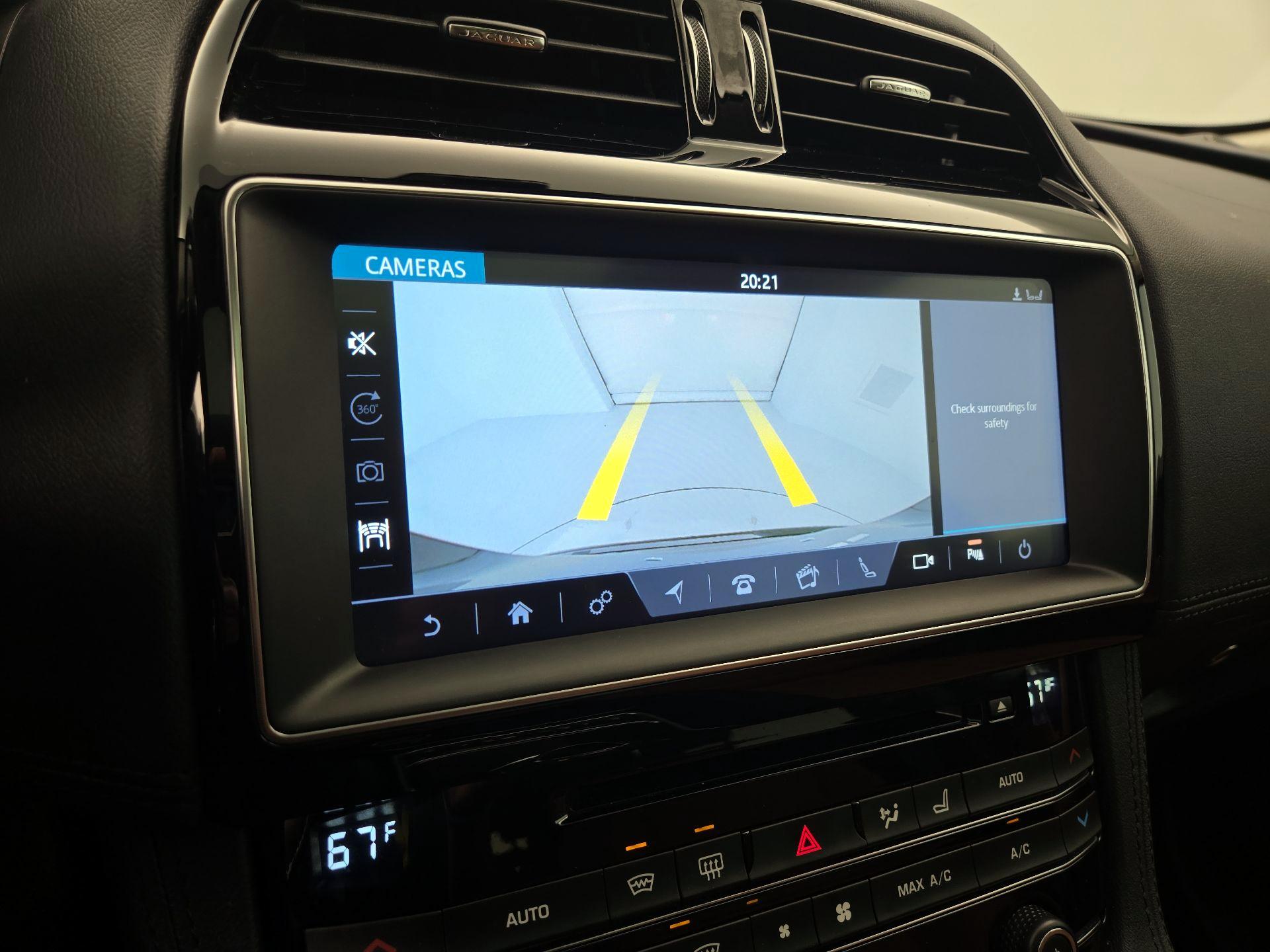 Thumbnail: 2019 Jaguar F-Pace - 15