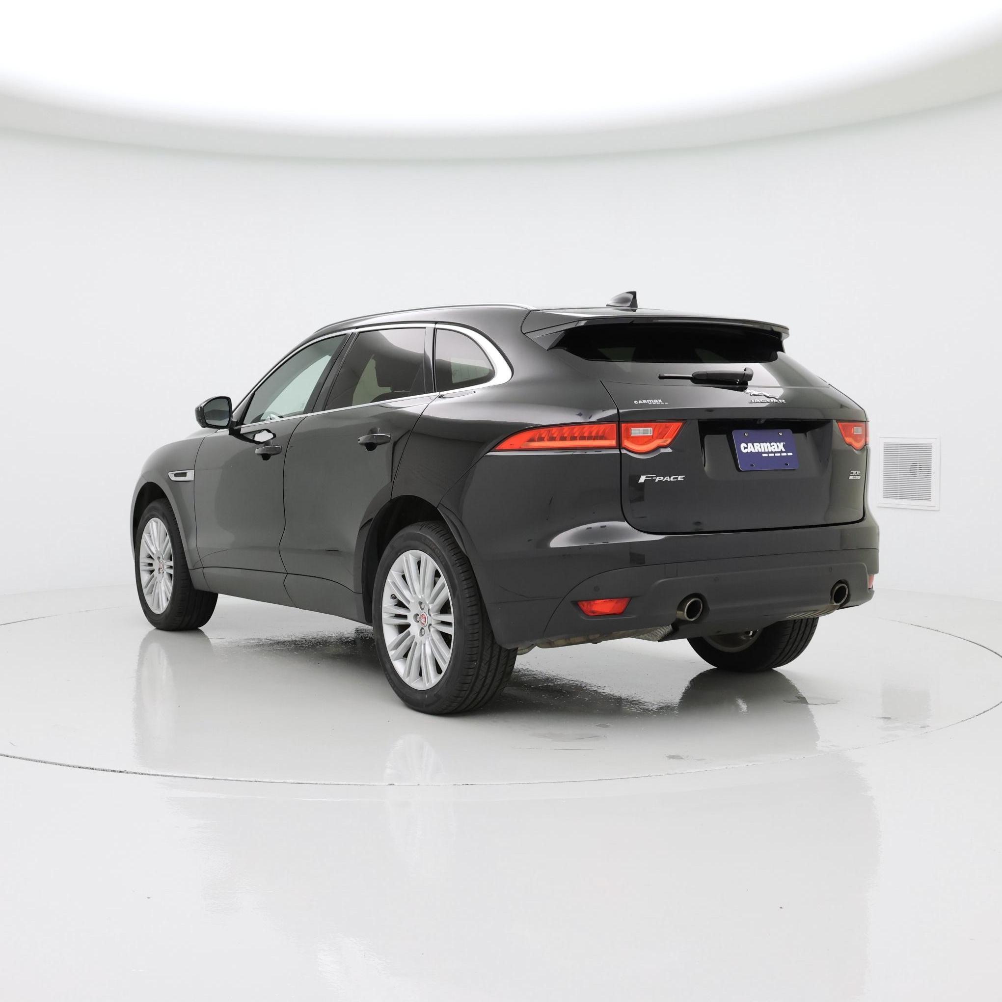 Thumbnail: 2019 Jaguar F-Pace - 2