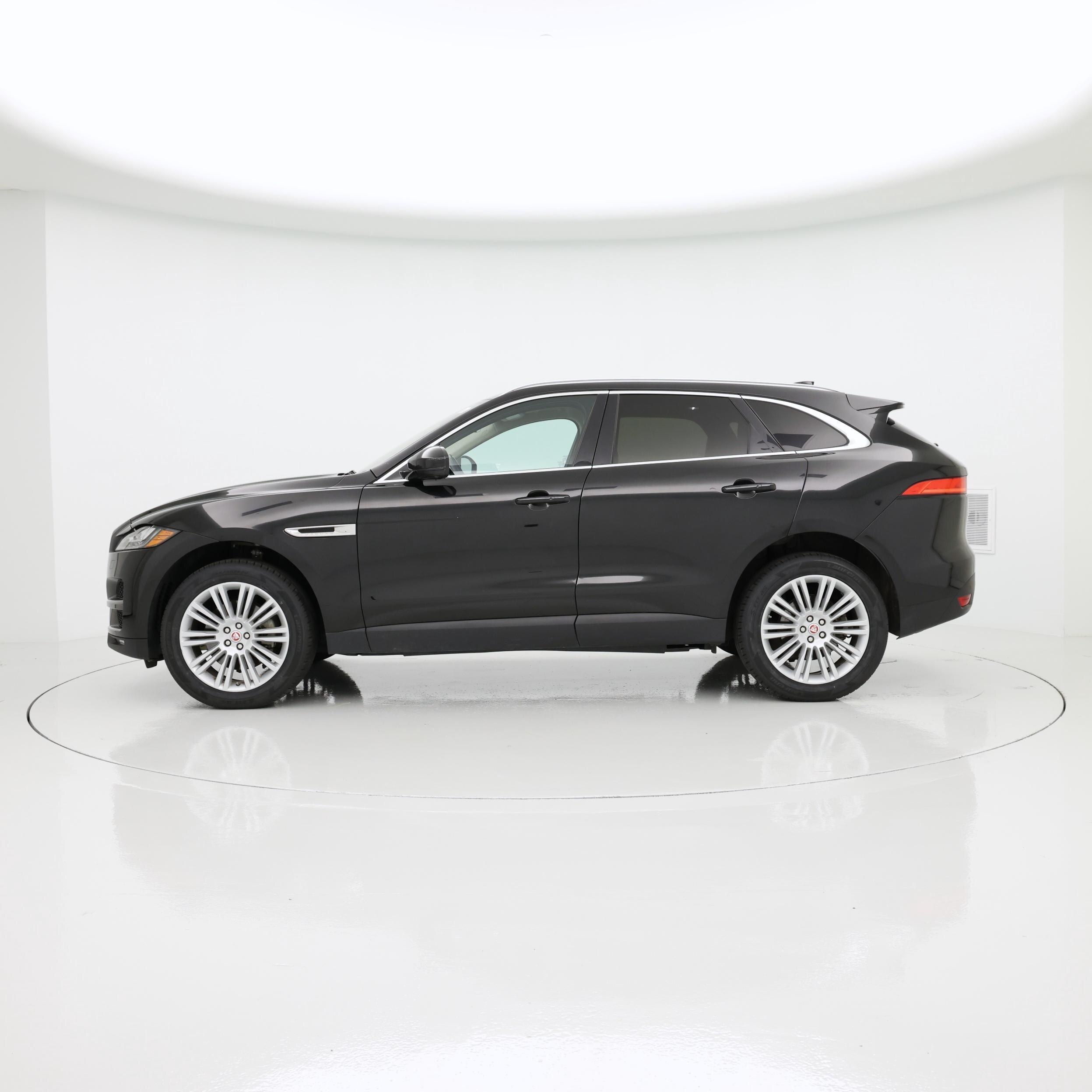 Thumbnail: 2019 Jaguar F-Pace - 3