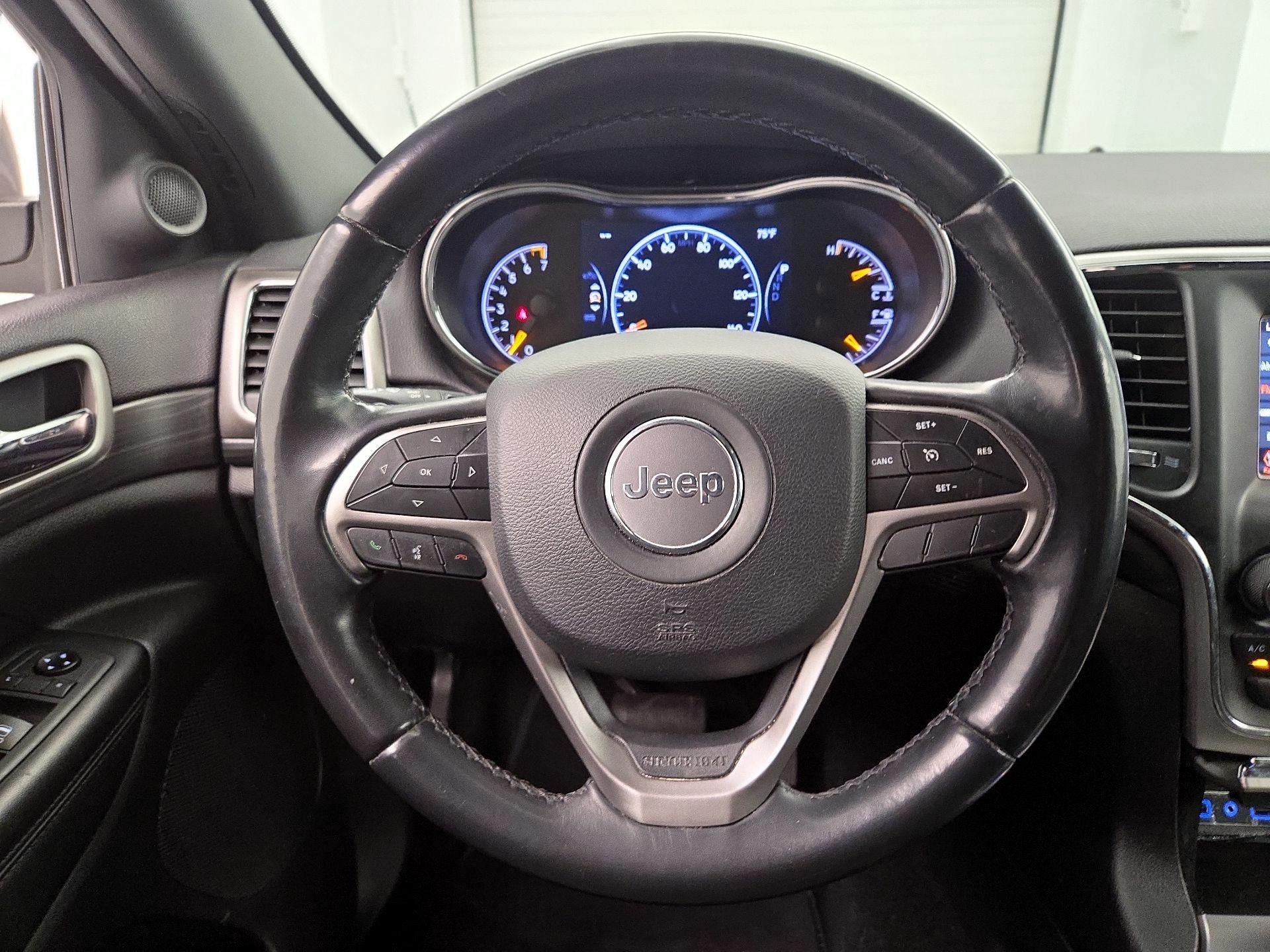 Thumbnail: 2019 Jeep Grand Cherokee - 10