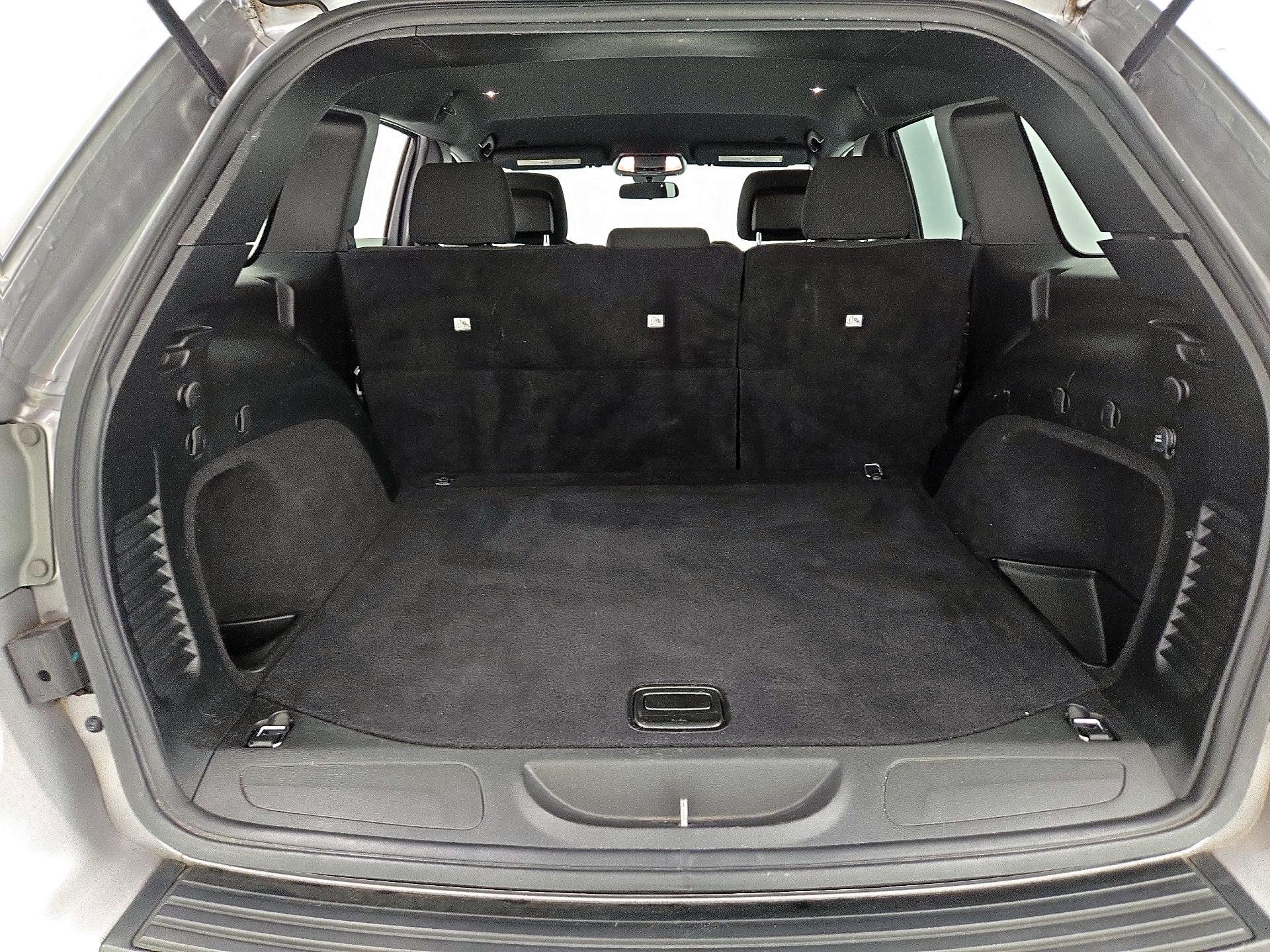 Thumbnail: 2019 Jeep Grand Cherokee - 20