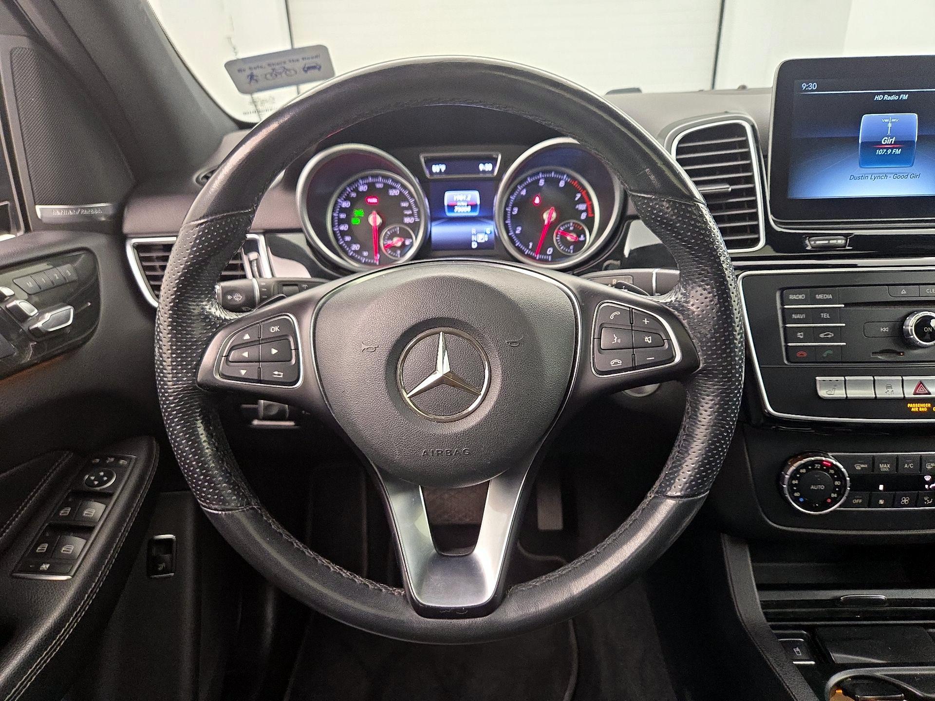 Thumbnail: 2017 Mercedes-Benz GLE - 10